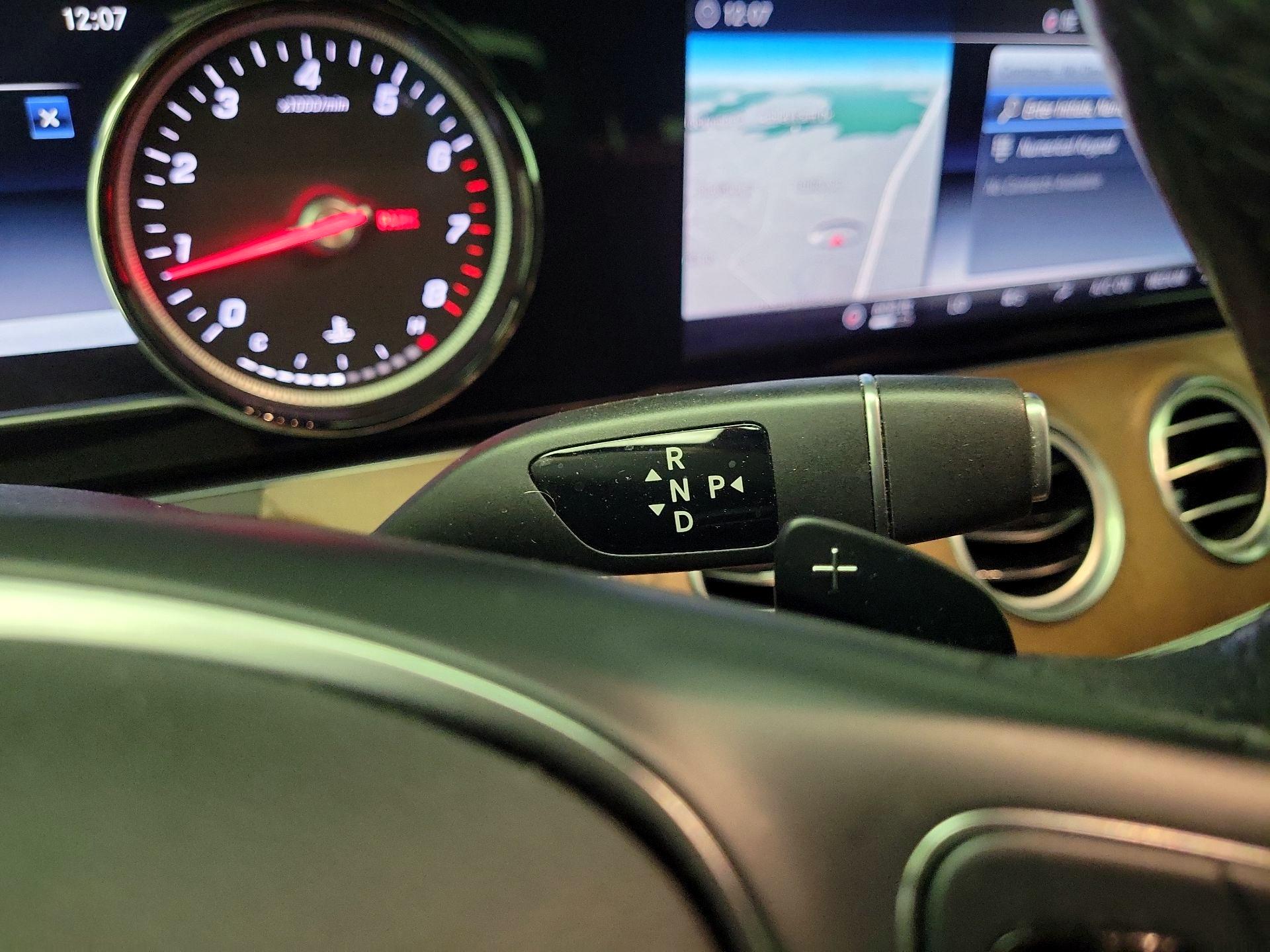 Thumbnail: 2018 Mercedes-Benz E-Class - 18