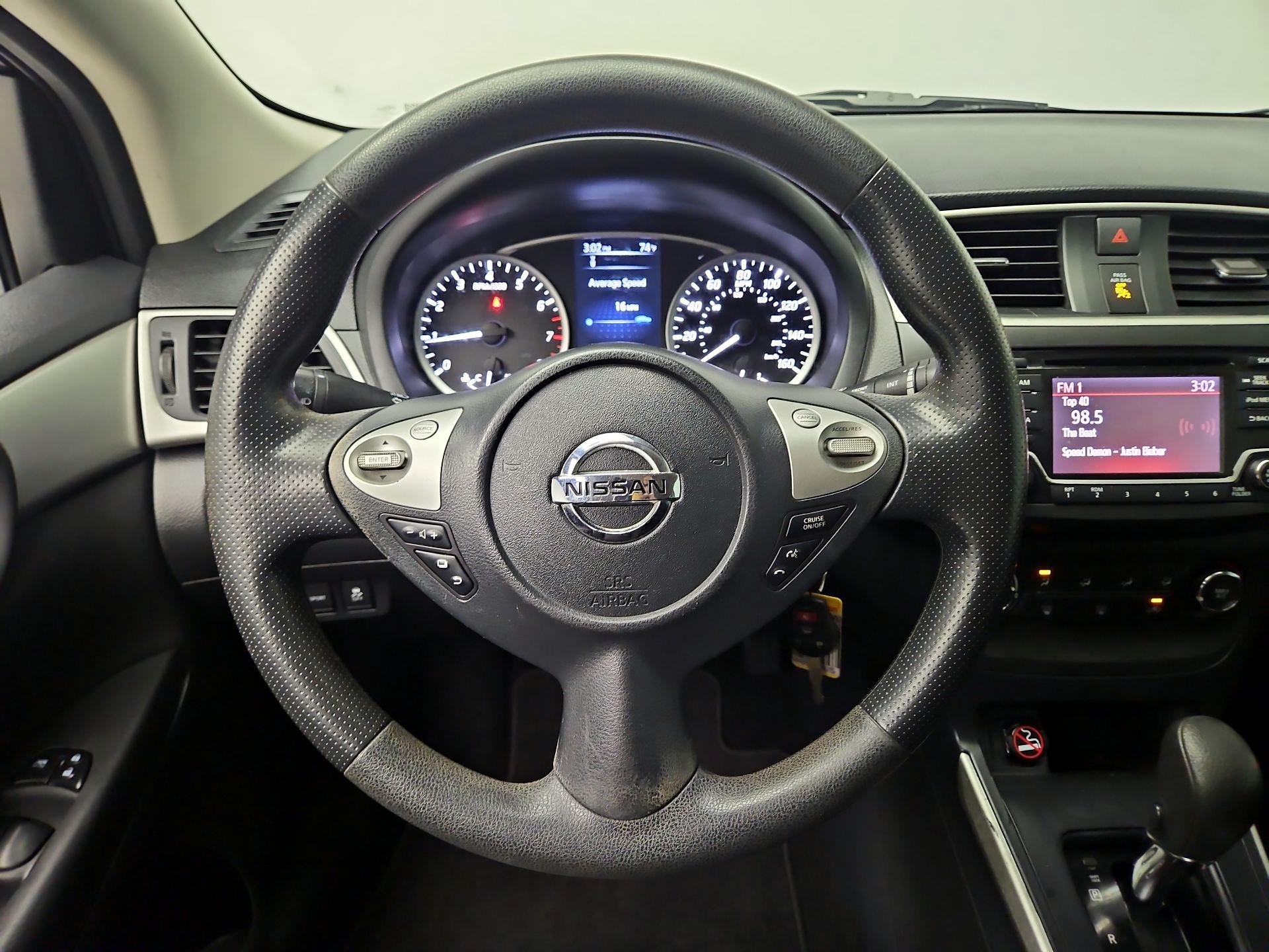 Thumbnail: 2018 Nissan Sentra - 10