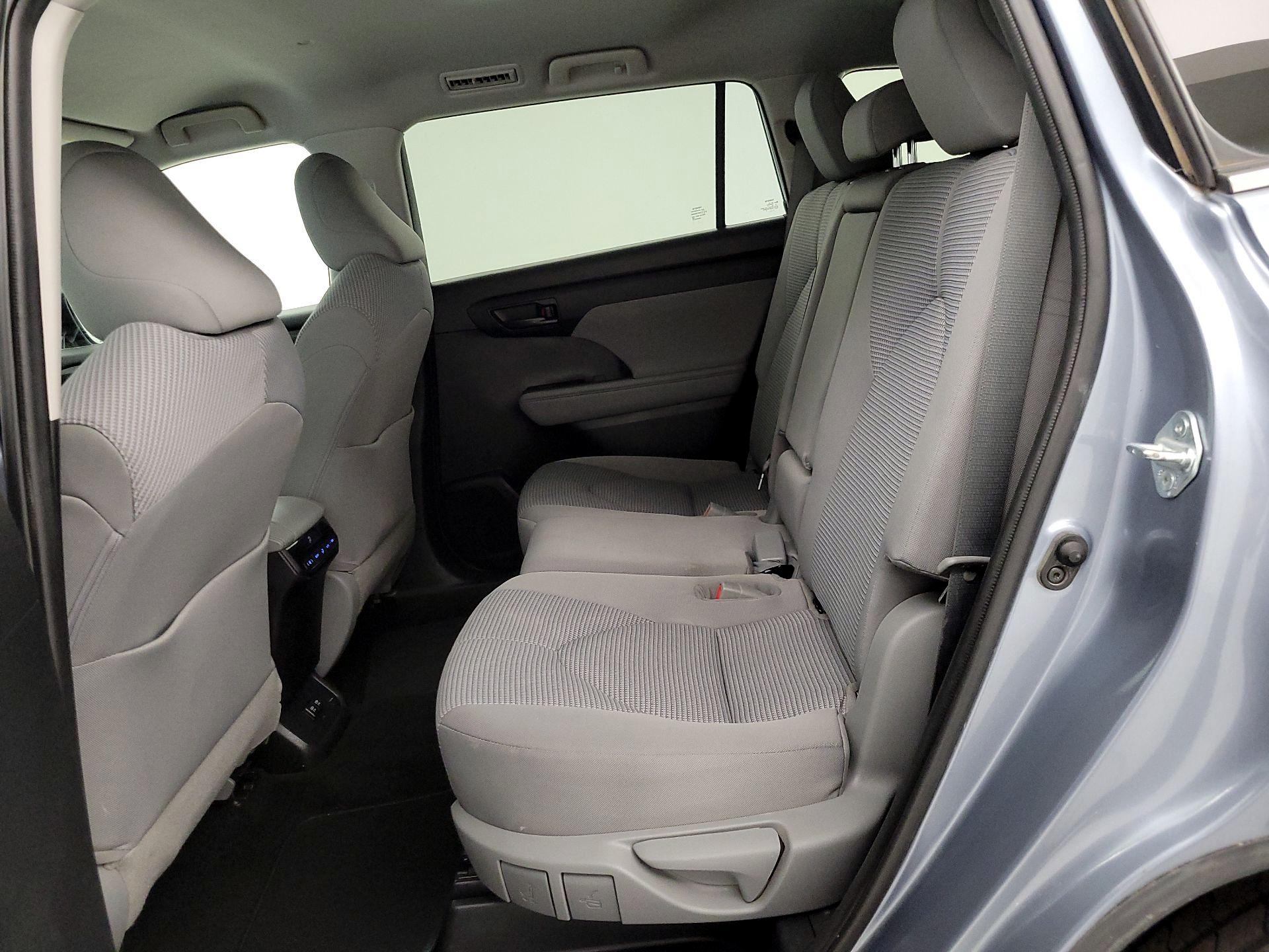 Thumbnail: 2021 Toyota Highlander - 19