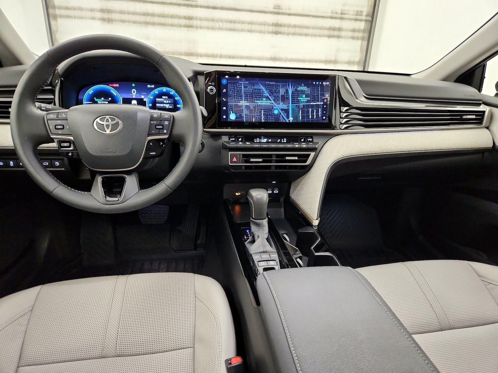 2025 Toyota Camry XLE - Photo 10