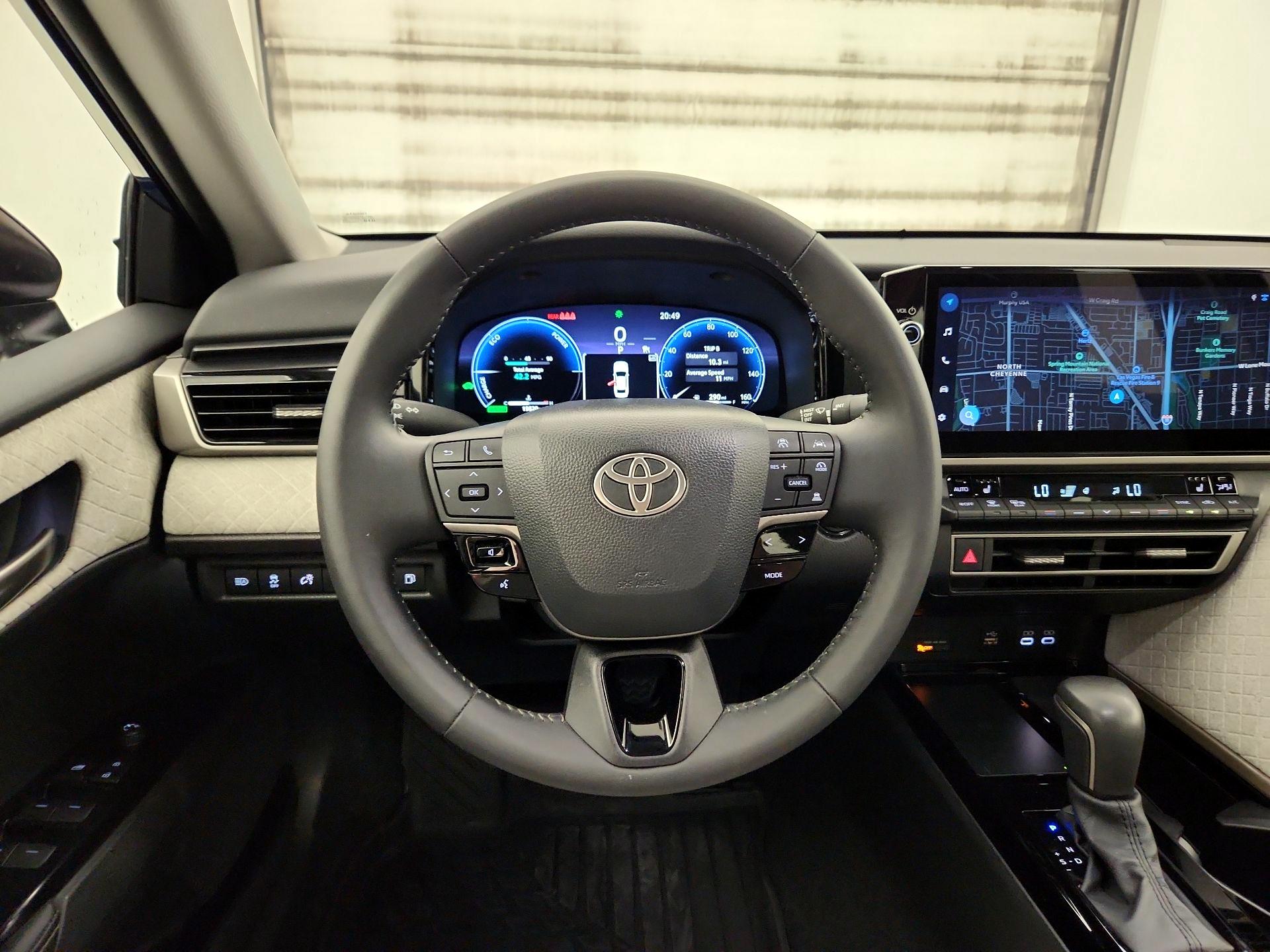 Thumbnail: 2025 Toyota Camry - 10