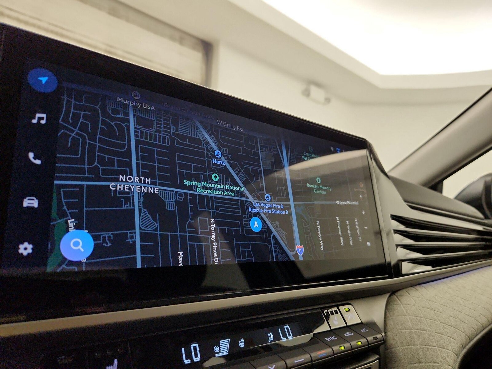 2025 Toyota Camry XLE - Photo 15