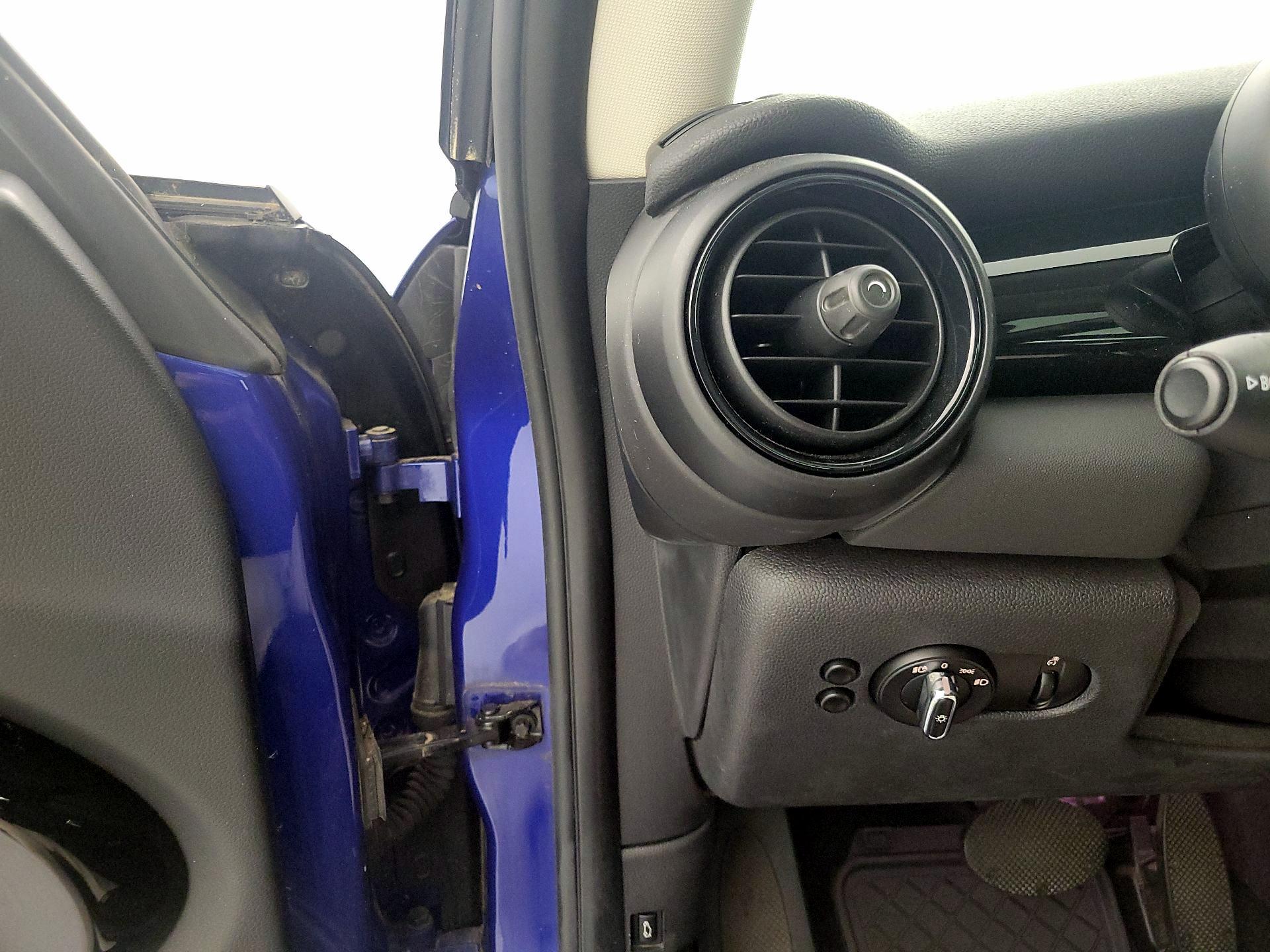 Thumbnail: 2019 MINI Cooper Hardtop - 13