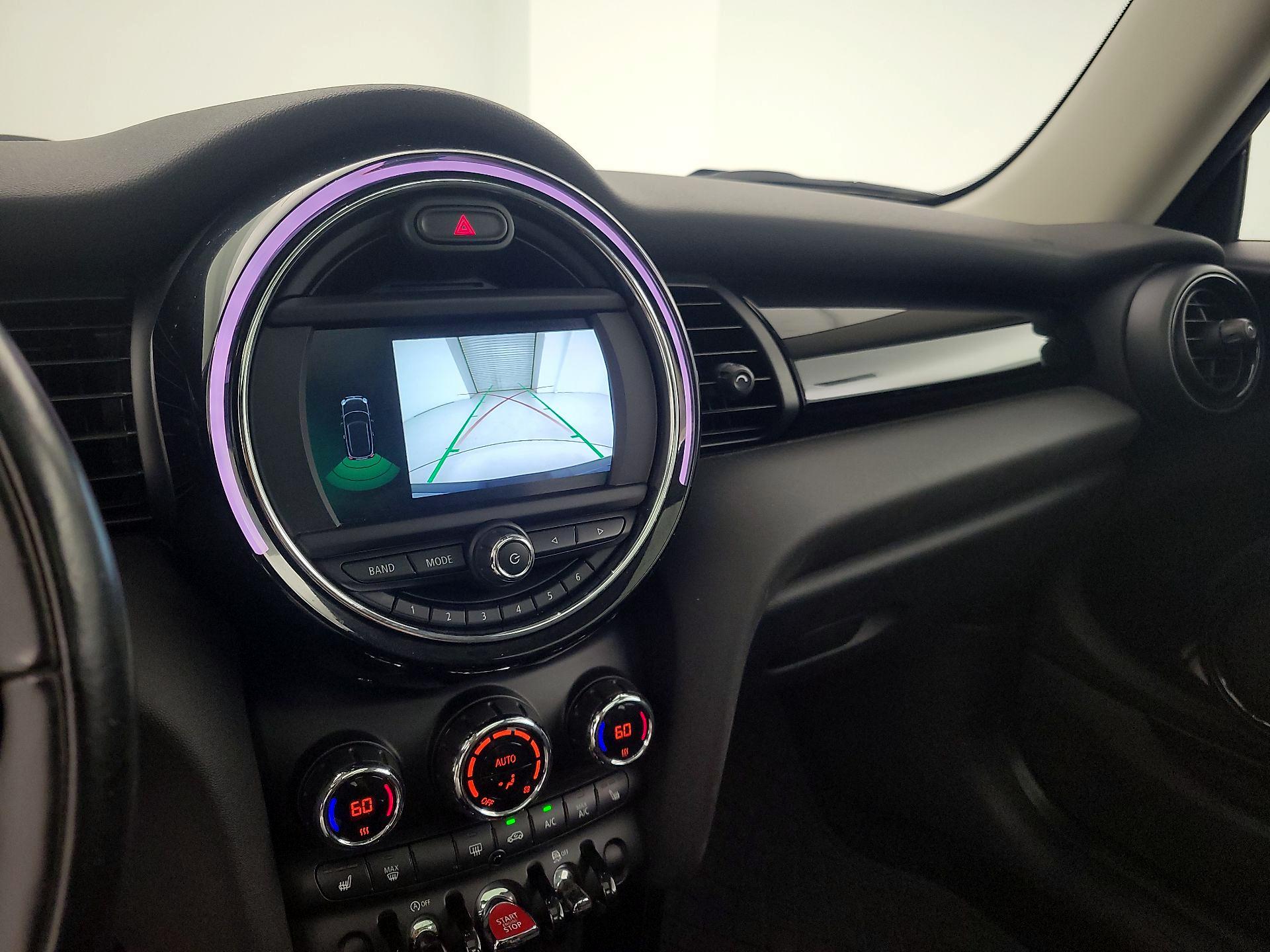 Thumbnail: 2019 MINI Cooper Hardtop - 14