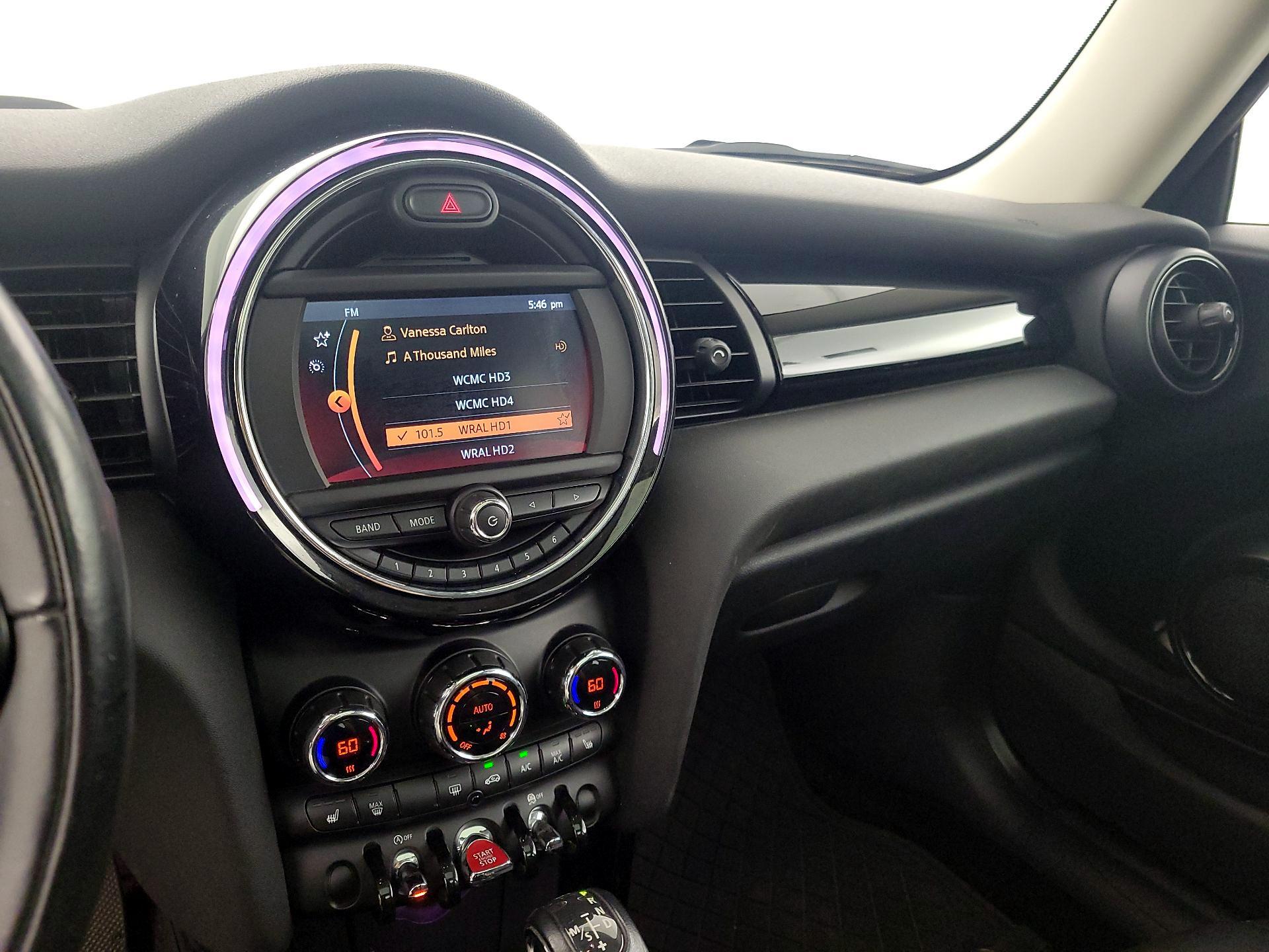 Thumbnail: 2019 MINI Cooper Hardtop - 15