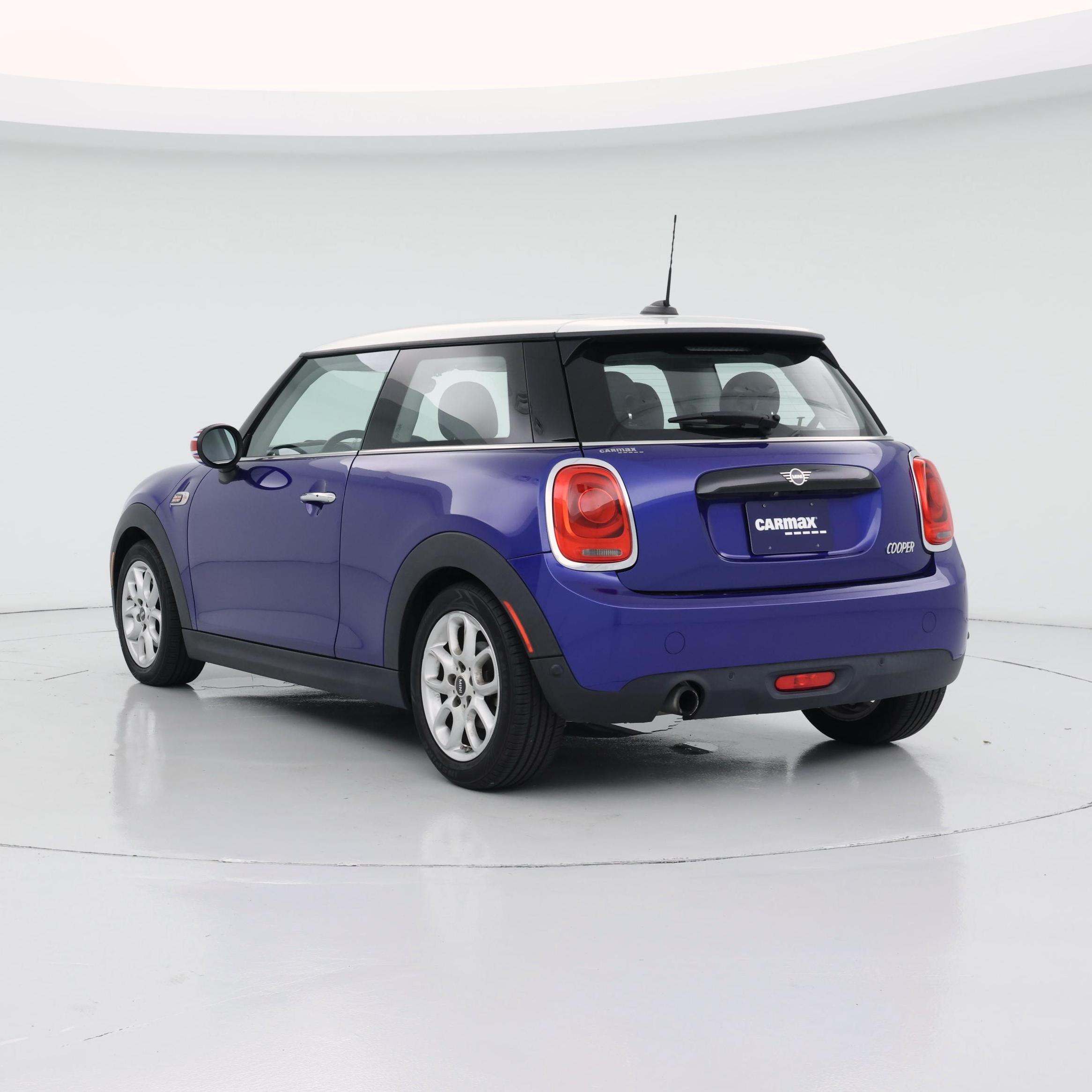 Thumbnail: 2019 MINI Cooper Hardtop - 2