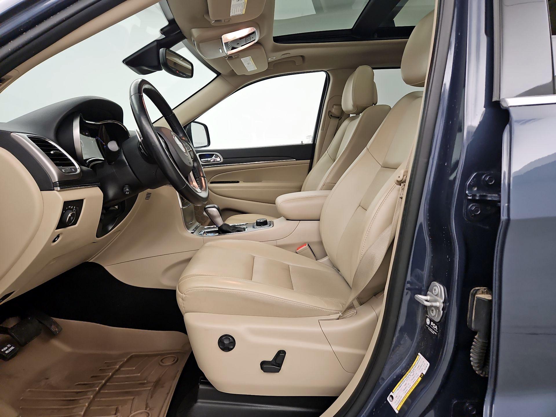 Thumbnail: 2021 Jeep Grand Cherokee - 11