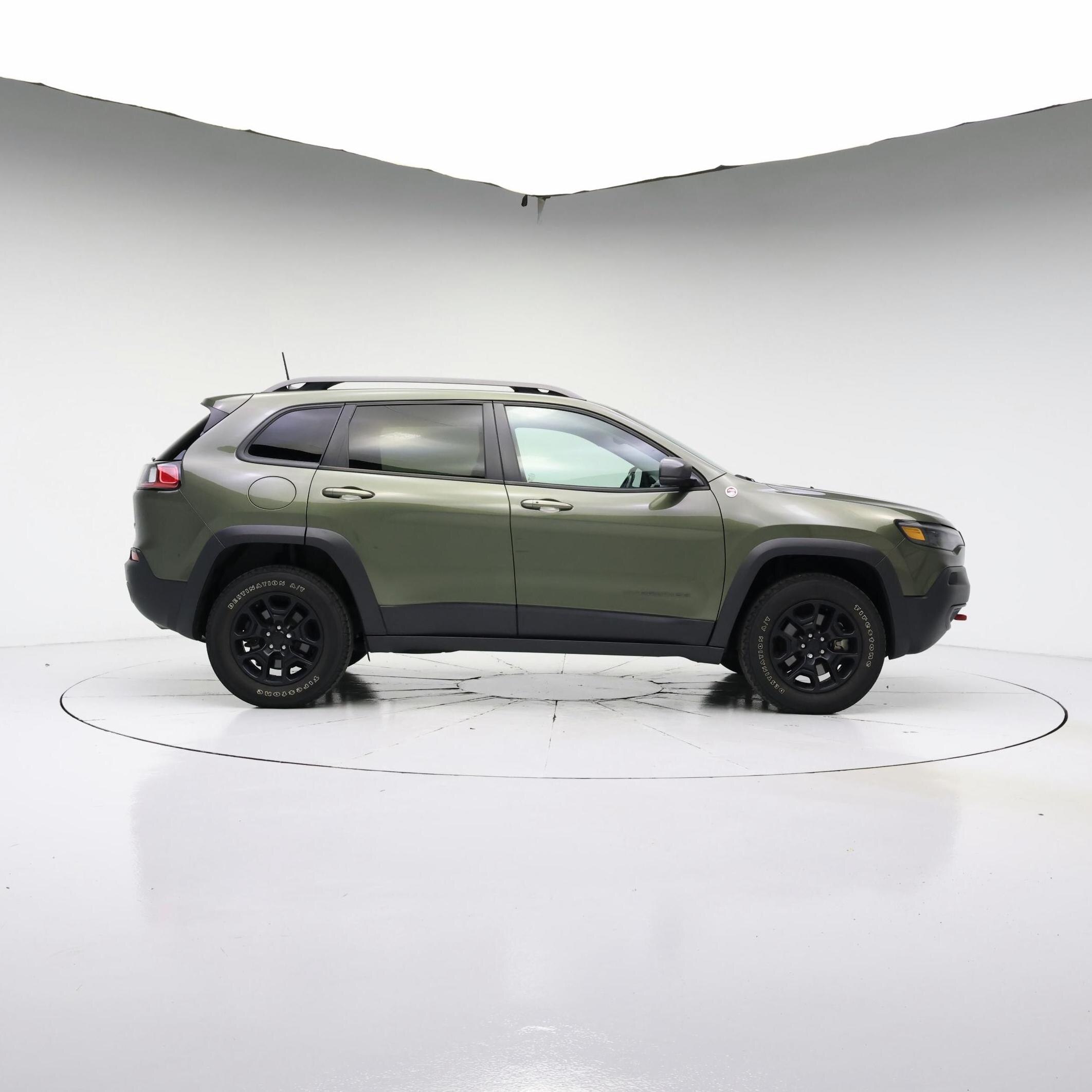 Thumbnail: 2020 Jeep Cherokee - 7