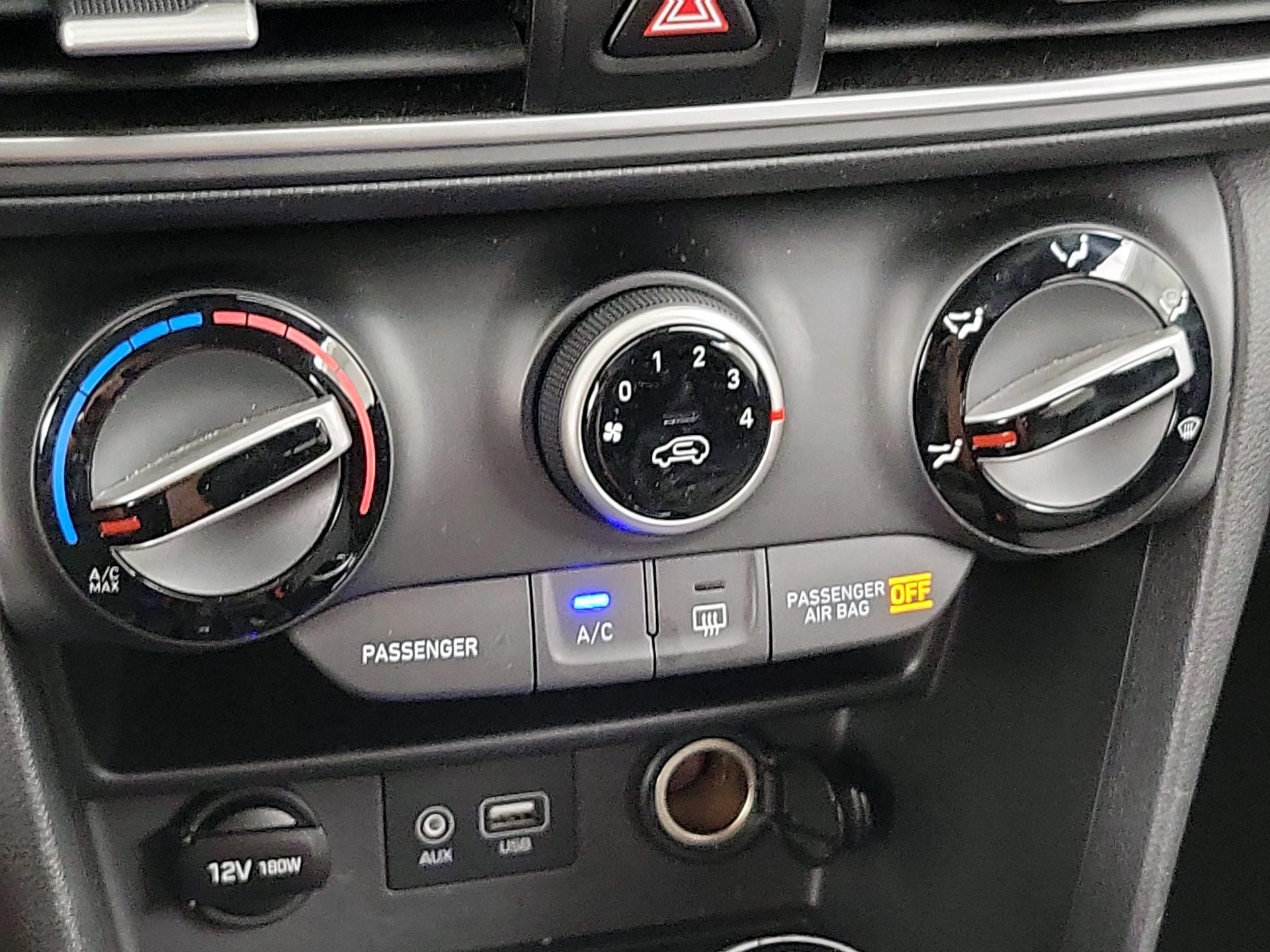 Thumbnail: 2018 Hyundai Kona - 16