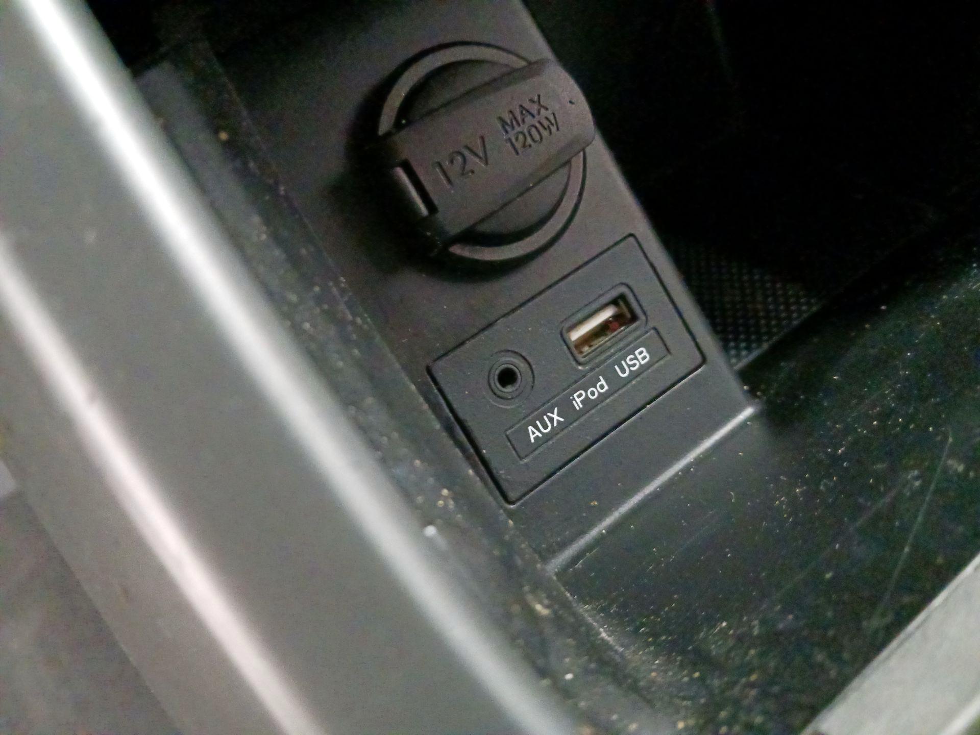 Thumbnail: 2014 Hyundai Elantra - 17
