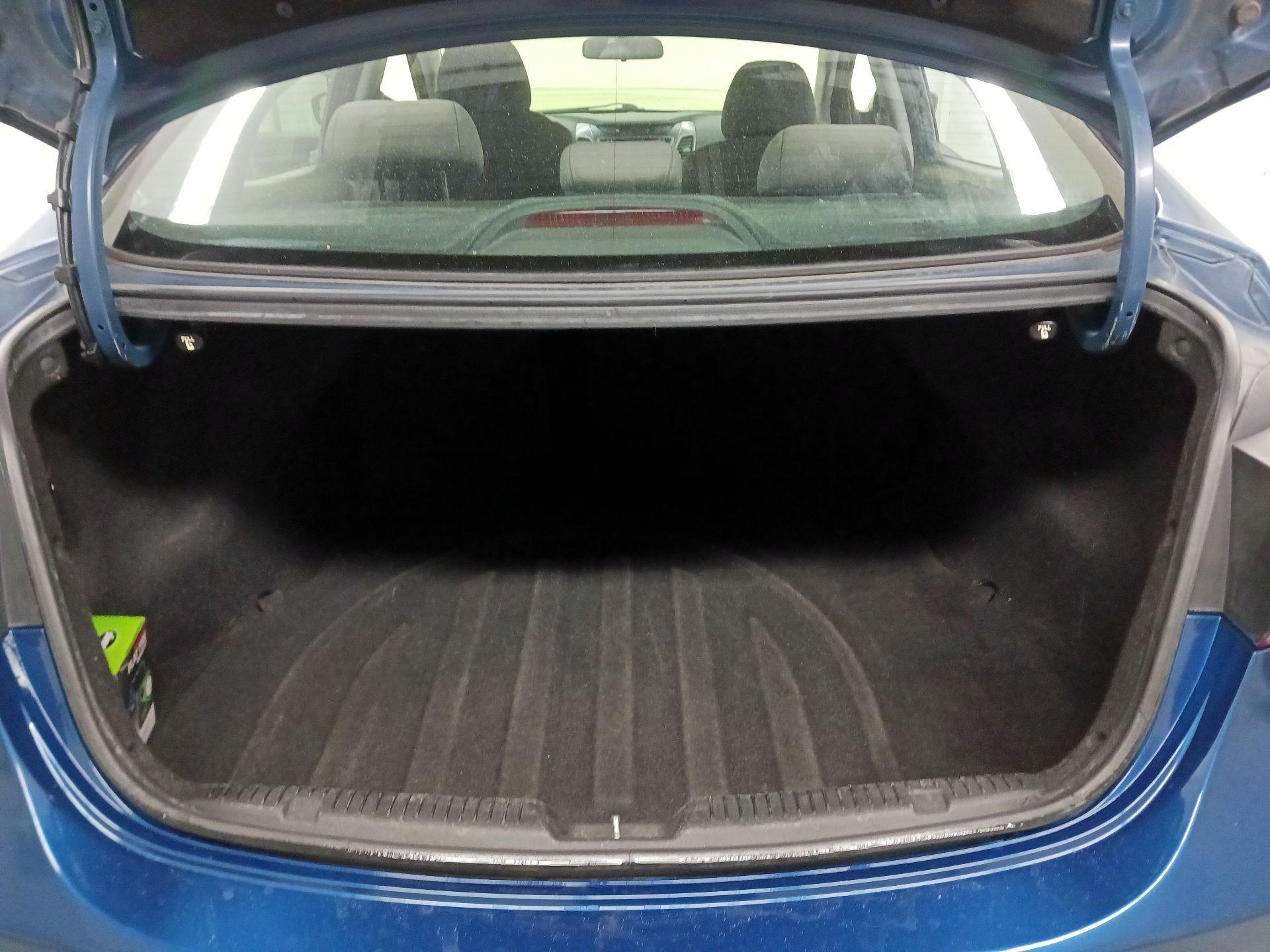 Thumbnail: 2014 Hyundai Elantra - 18