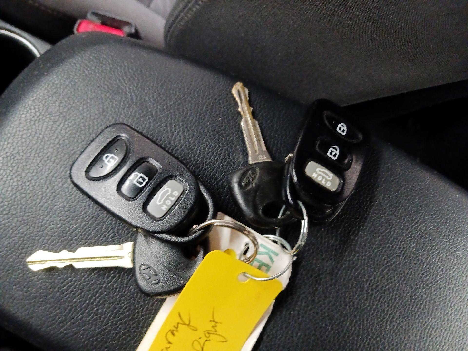 Thumbnail: 2014 Hyundai Elantra - 20