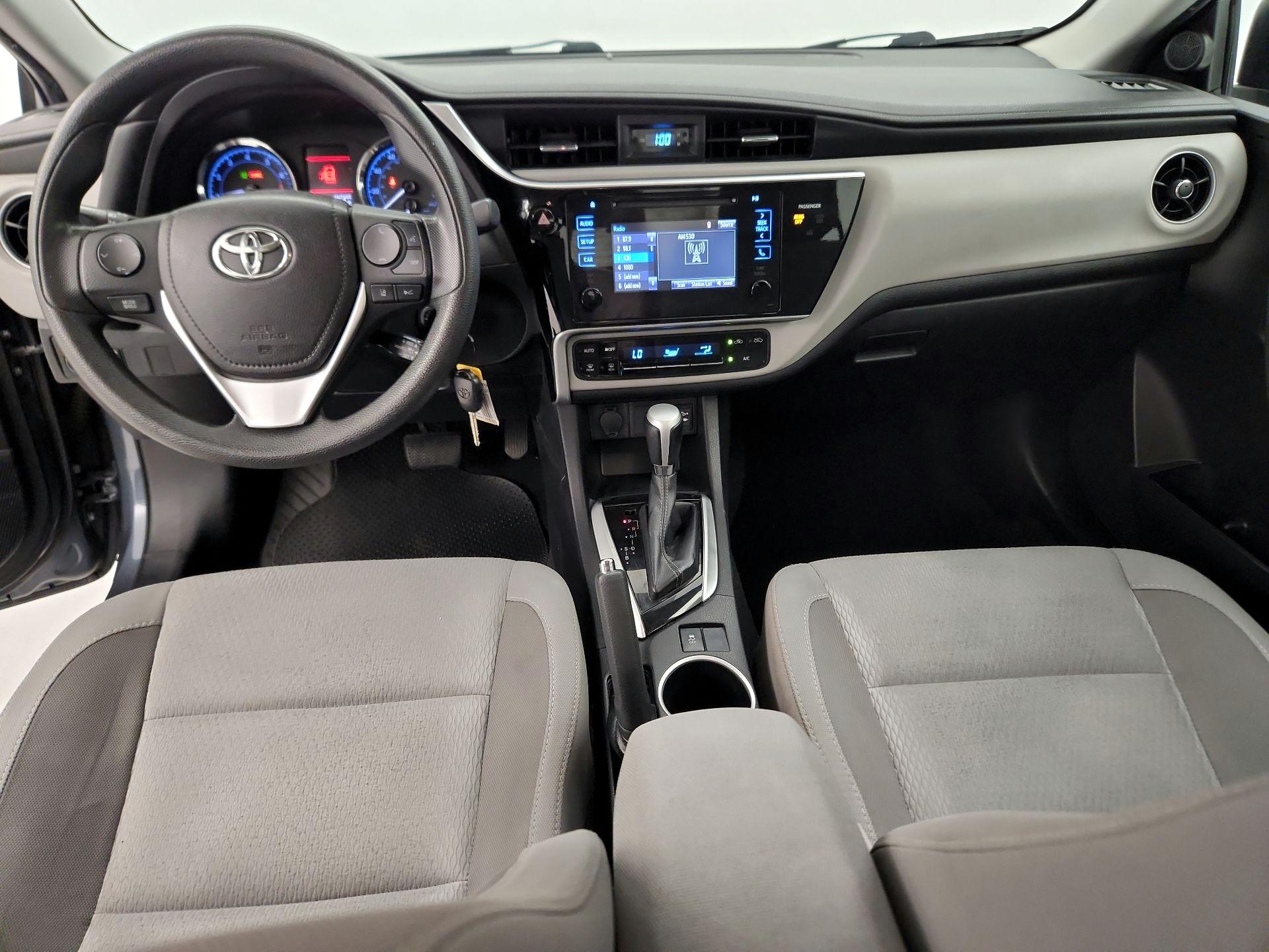 Thumbnail: 2017 Toyota Corolla - 9