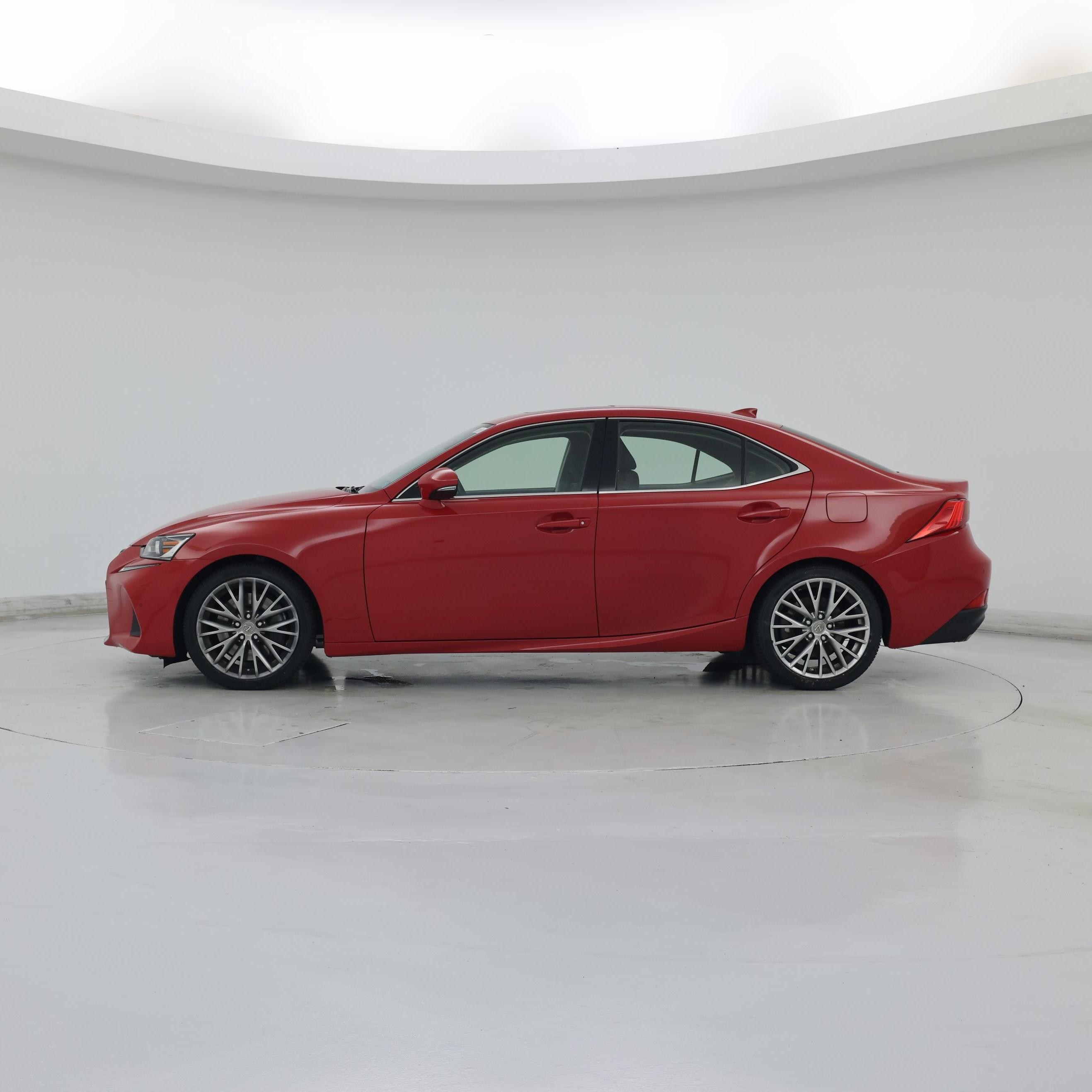 Thumbnail: 2019 Lexus IS - 3