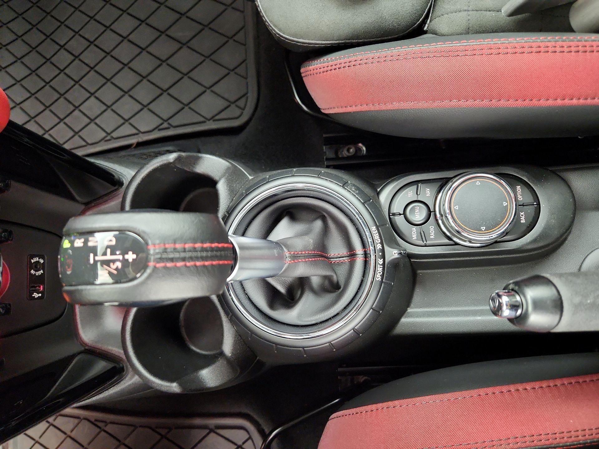 Thumbnail: 2016 MINI Cooper Hardtop - 18