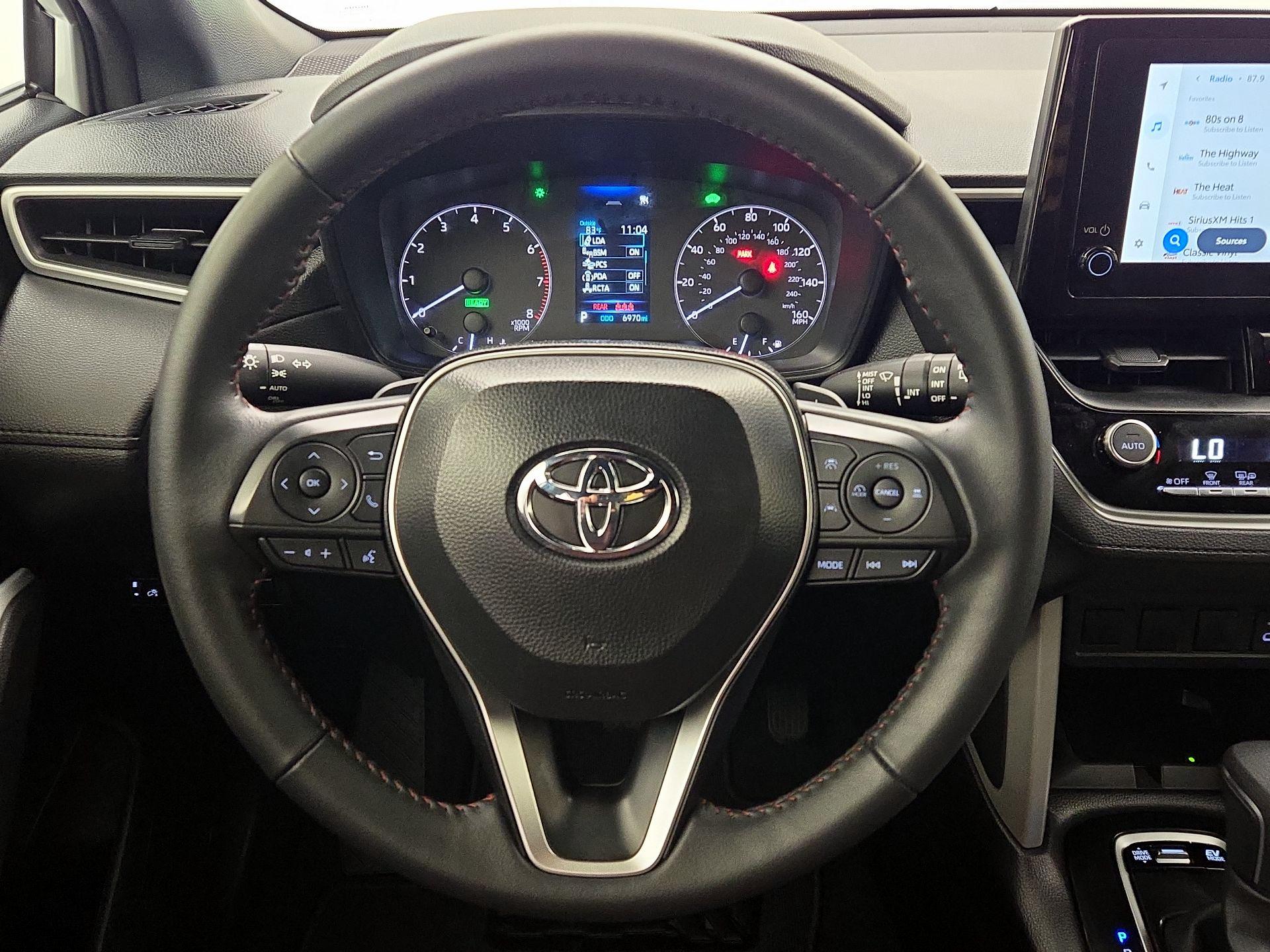 Thumbnail: 2025 Toyota Corolla Cross - 10