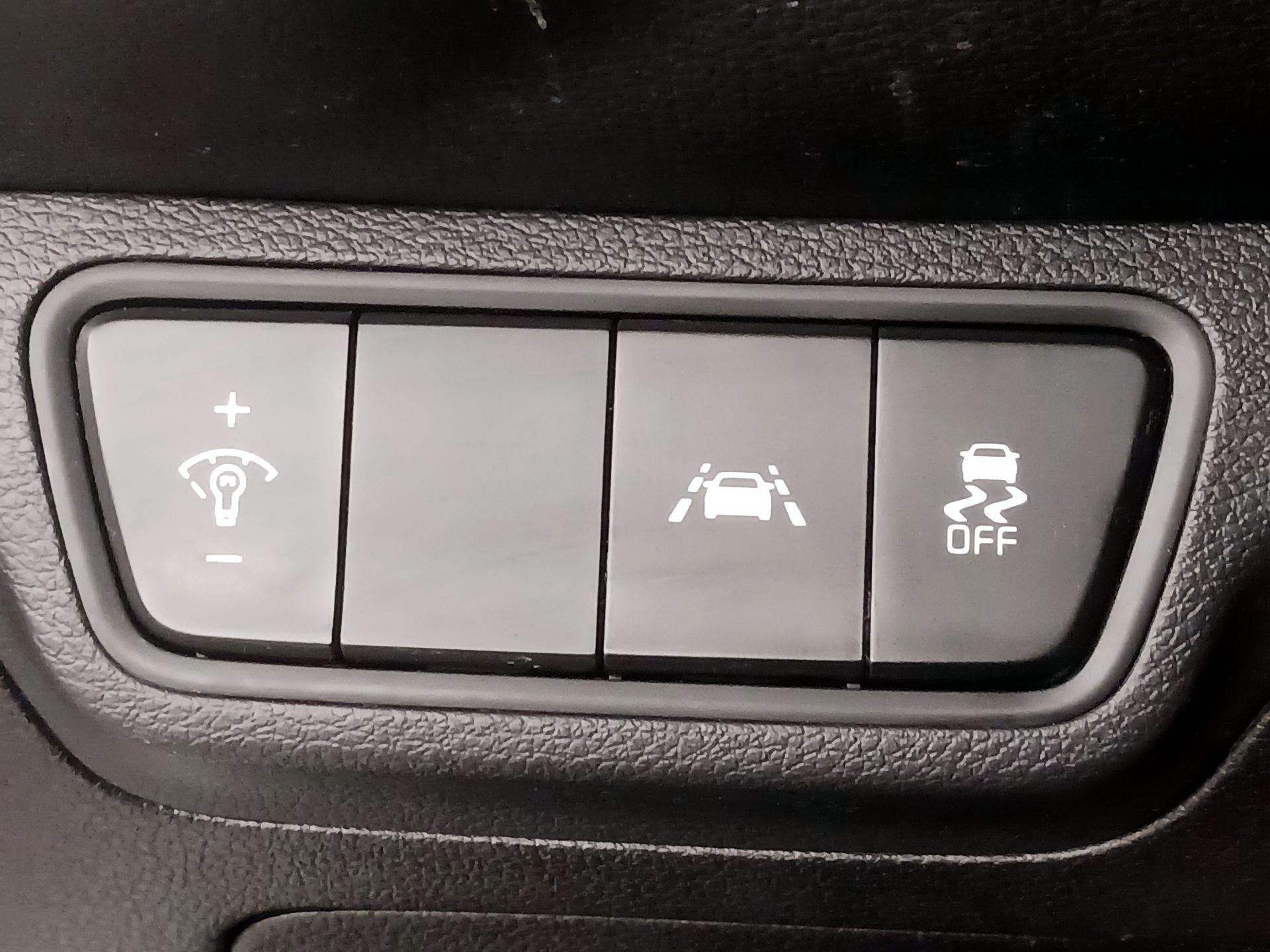 Thumbnail: 2021 Kia Forte - 13