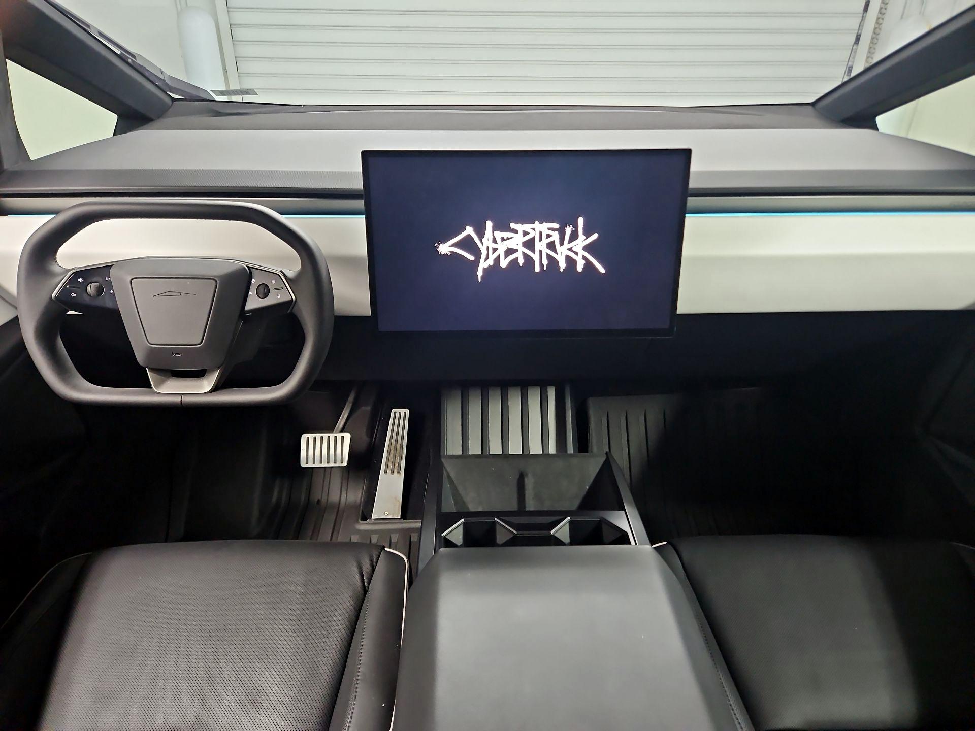 Thumbnail: 2024 Tesla Cybertruck - 9