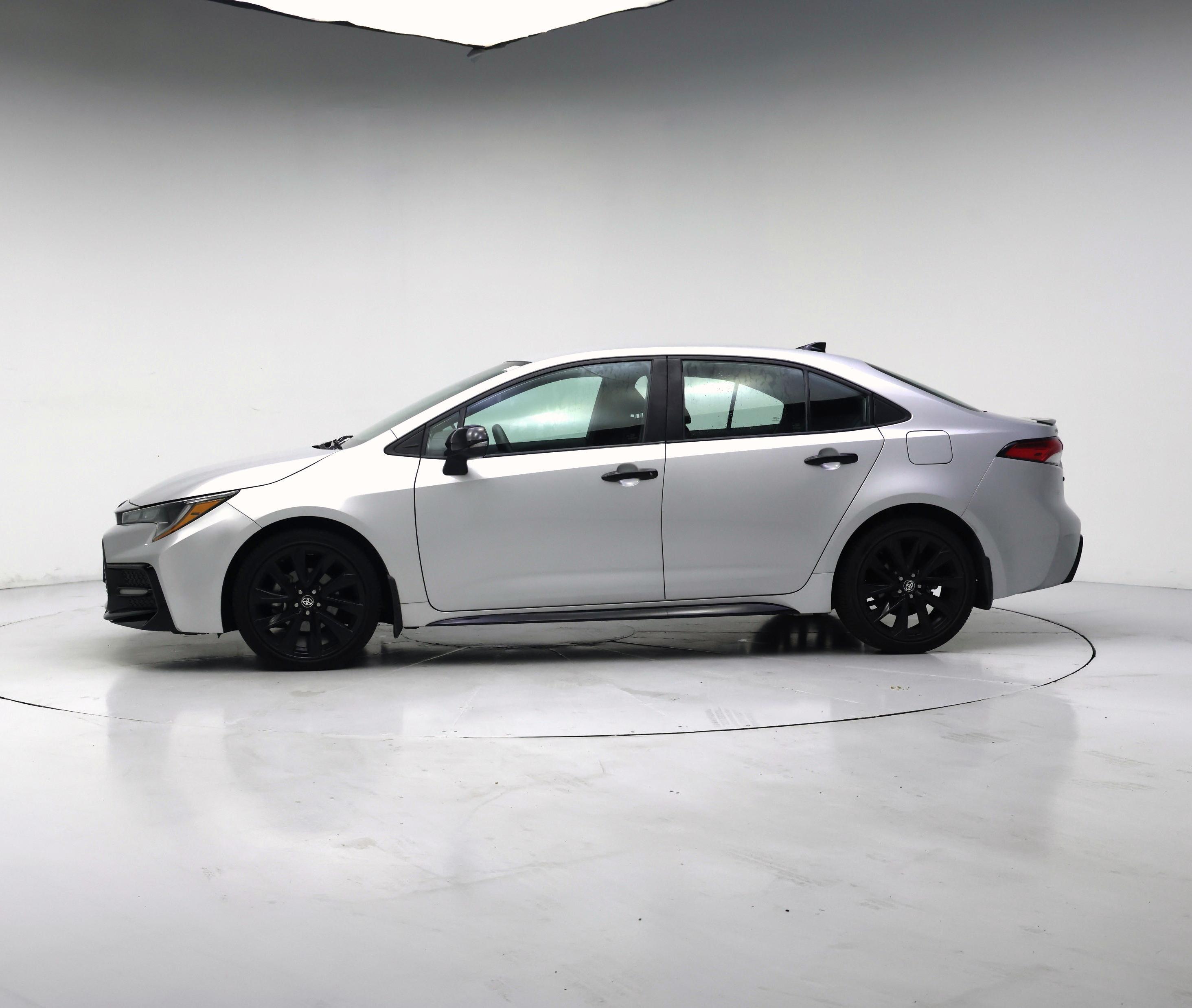 Thumbnail: 2021 Toyota Corolla - 3