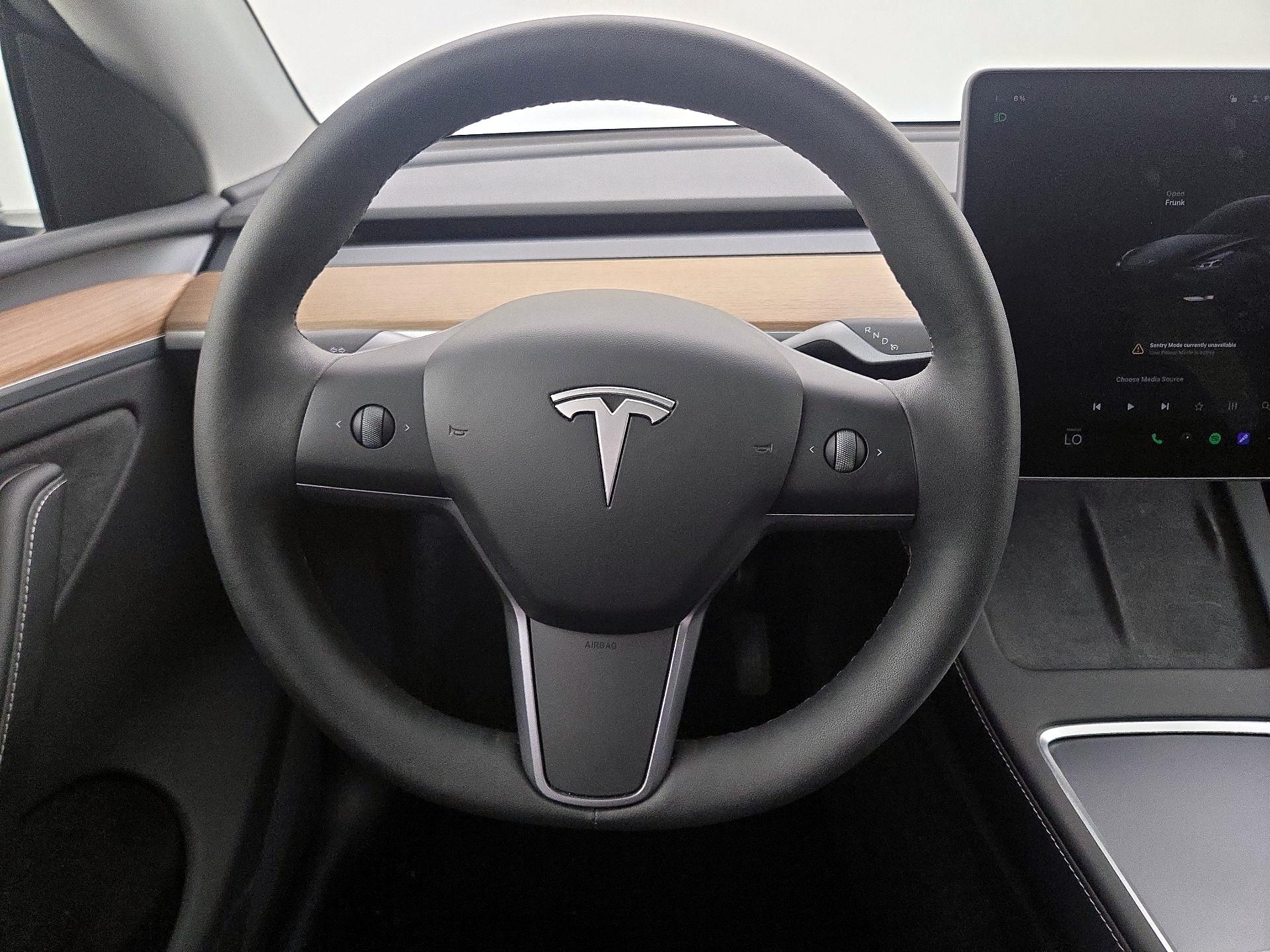 Thumbnail: 2025 Tesla Model Y - 10
