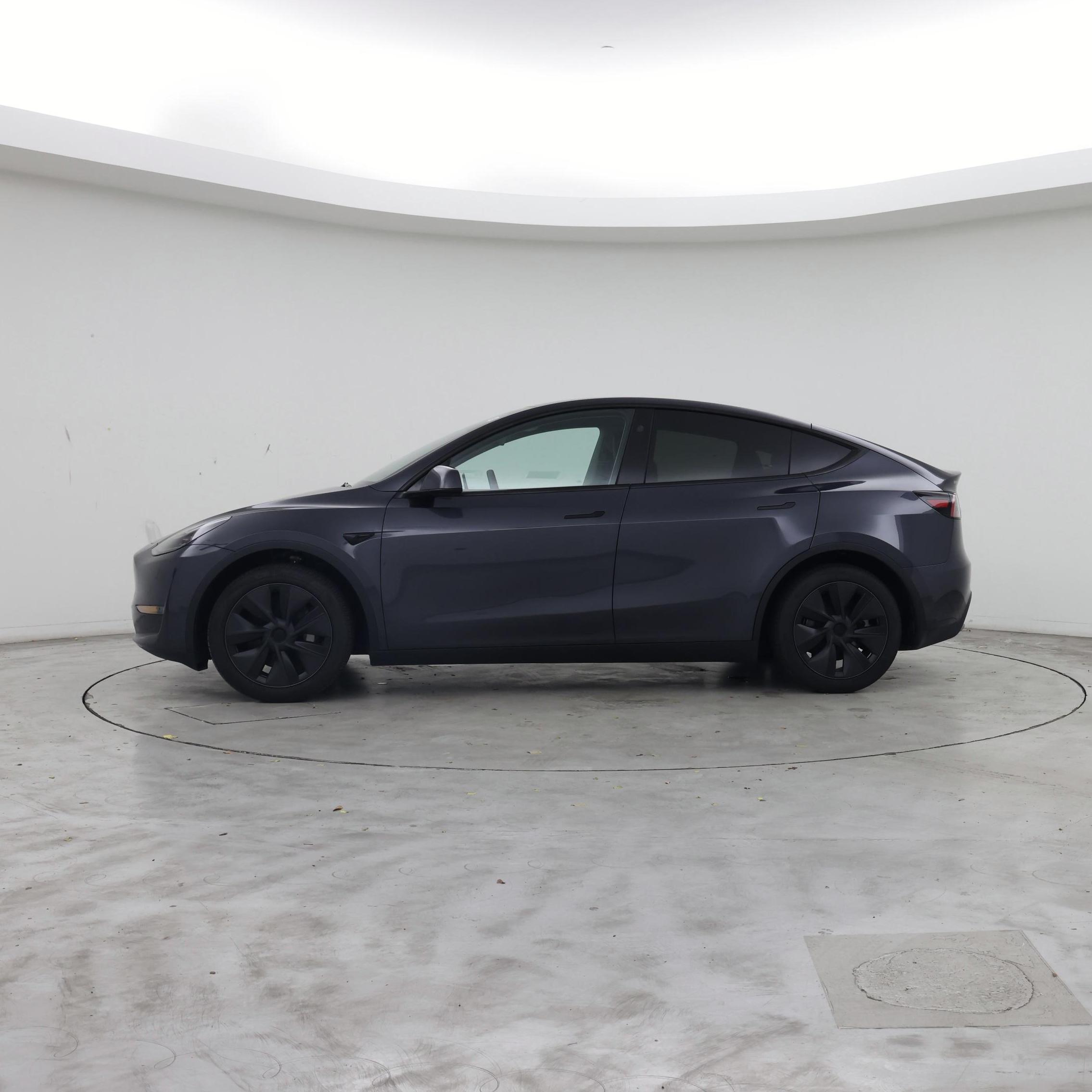 Thumbnail: 2025 Tesla Model Y - 3
