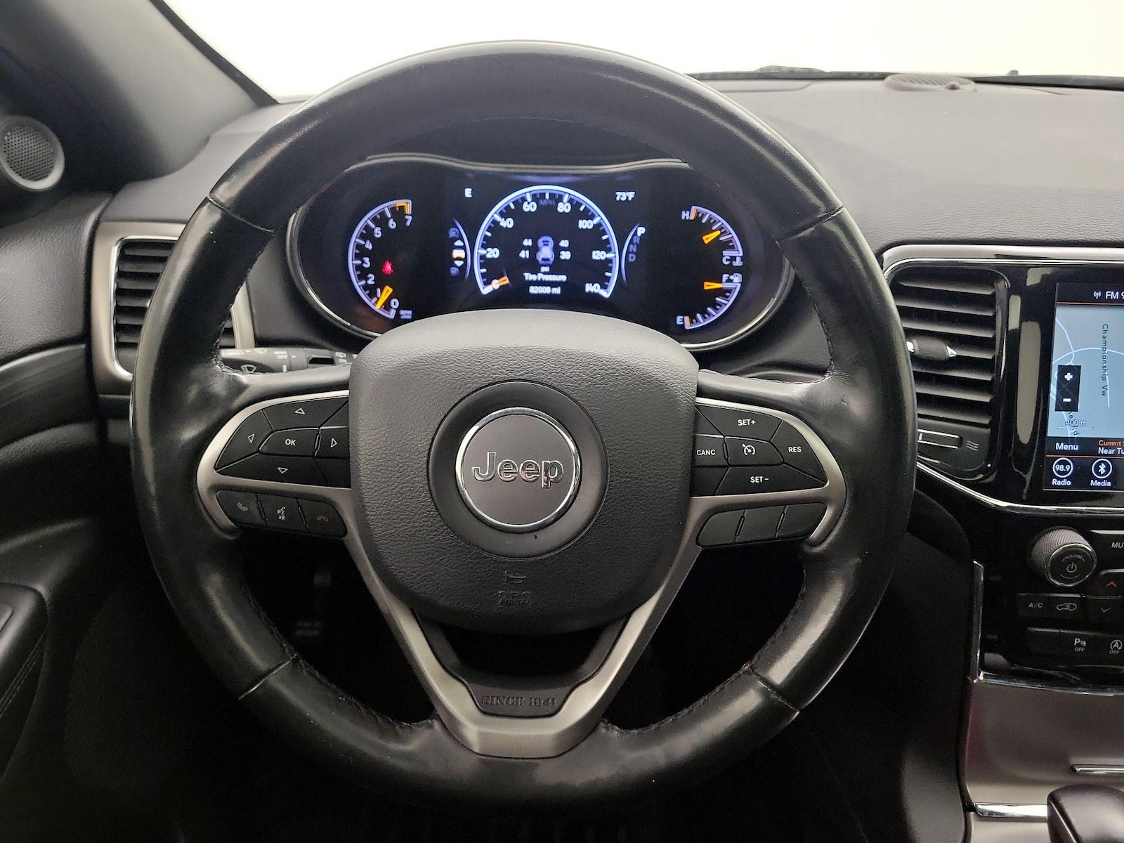 2019 Jeep Grand Cherokee Altitude - Photo 11