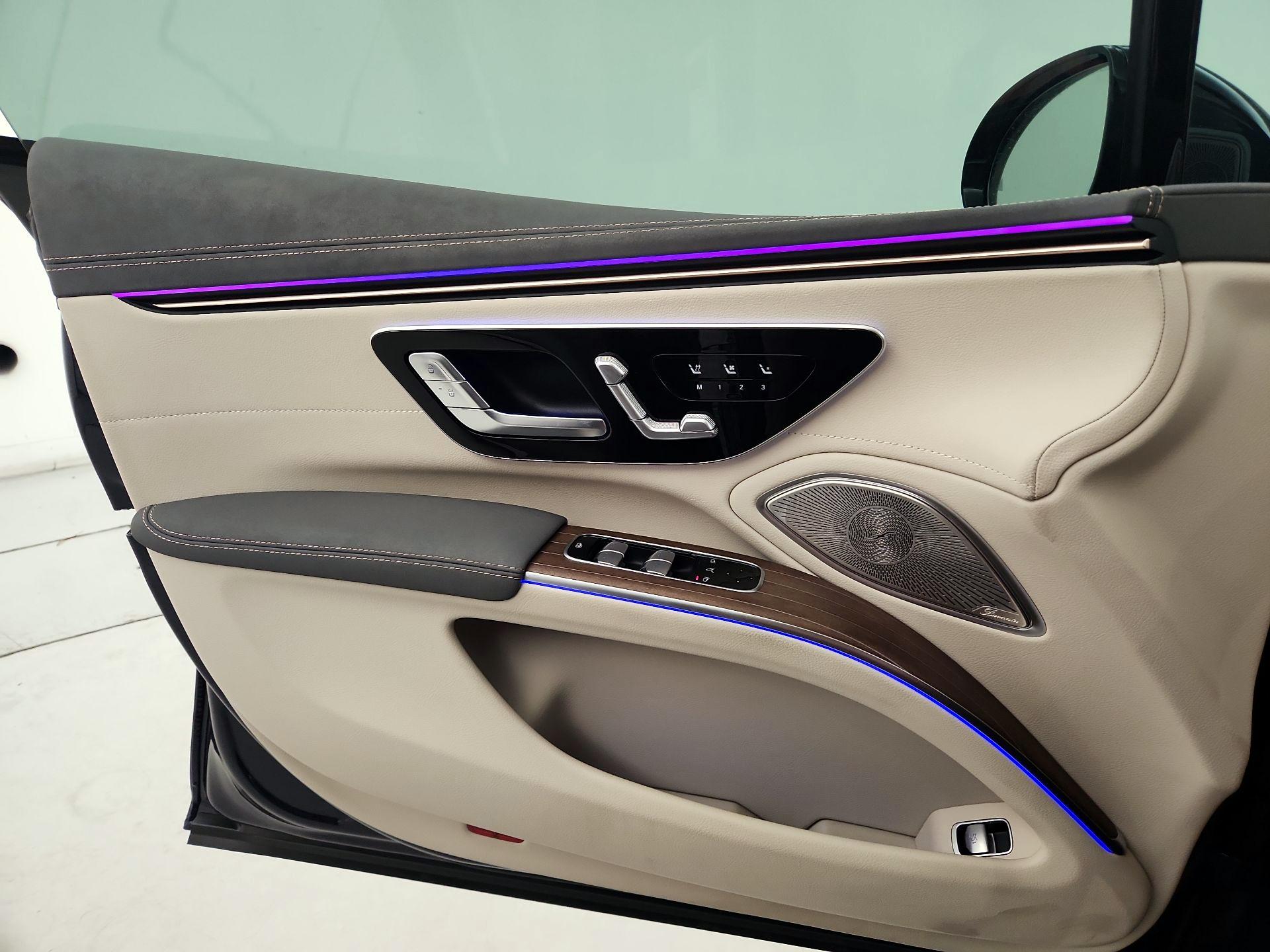 Thumbnail: 2023 Mercedes-Benz EQS - 12