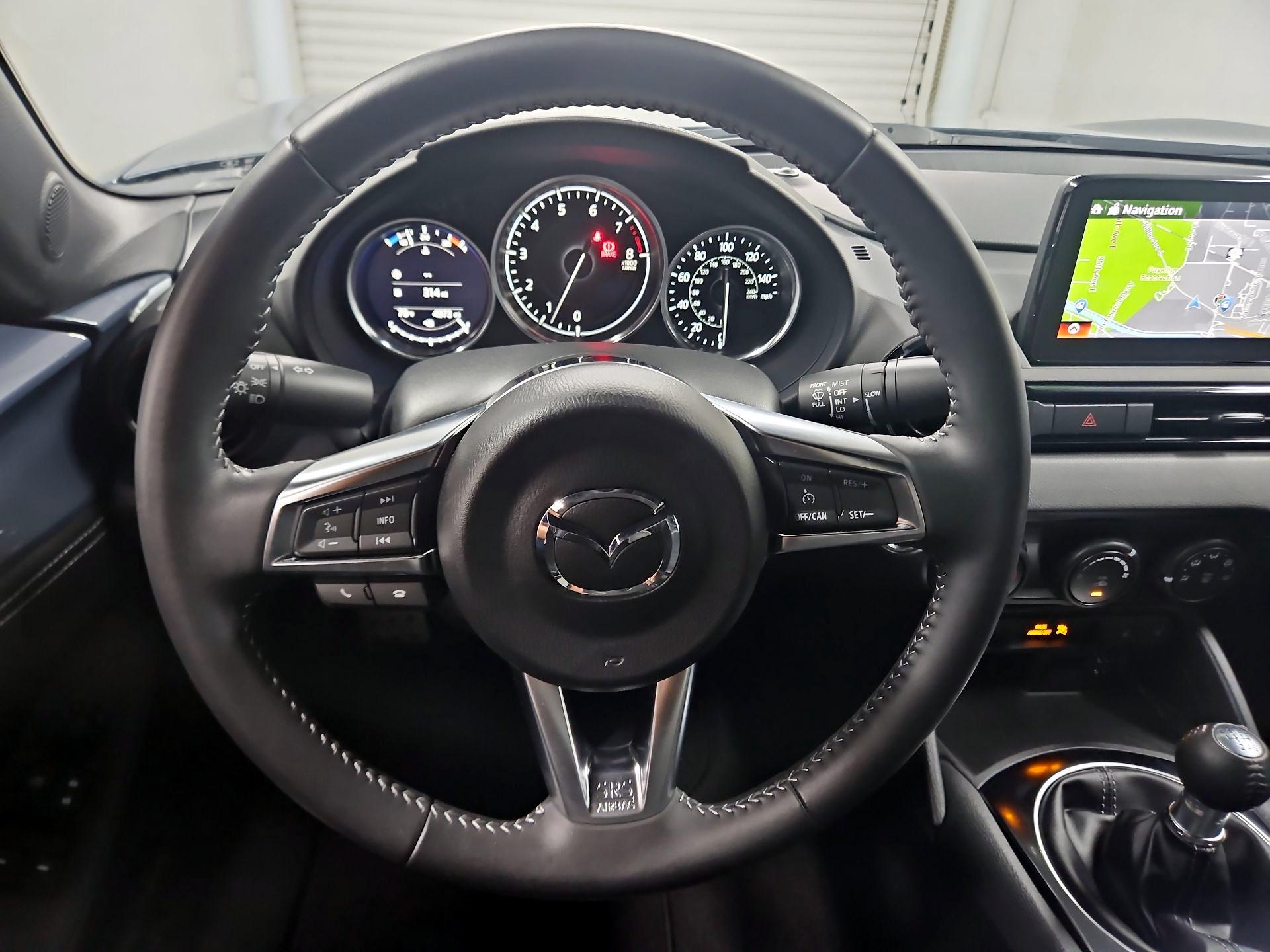 Thumbnail: 2021 Mazda MX-5 Miata - 10