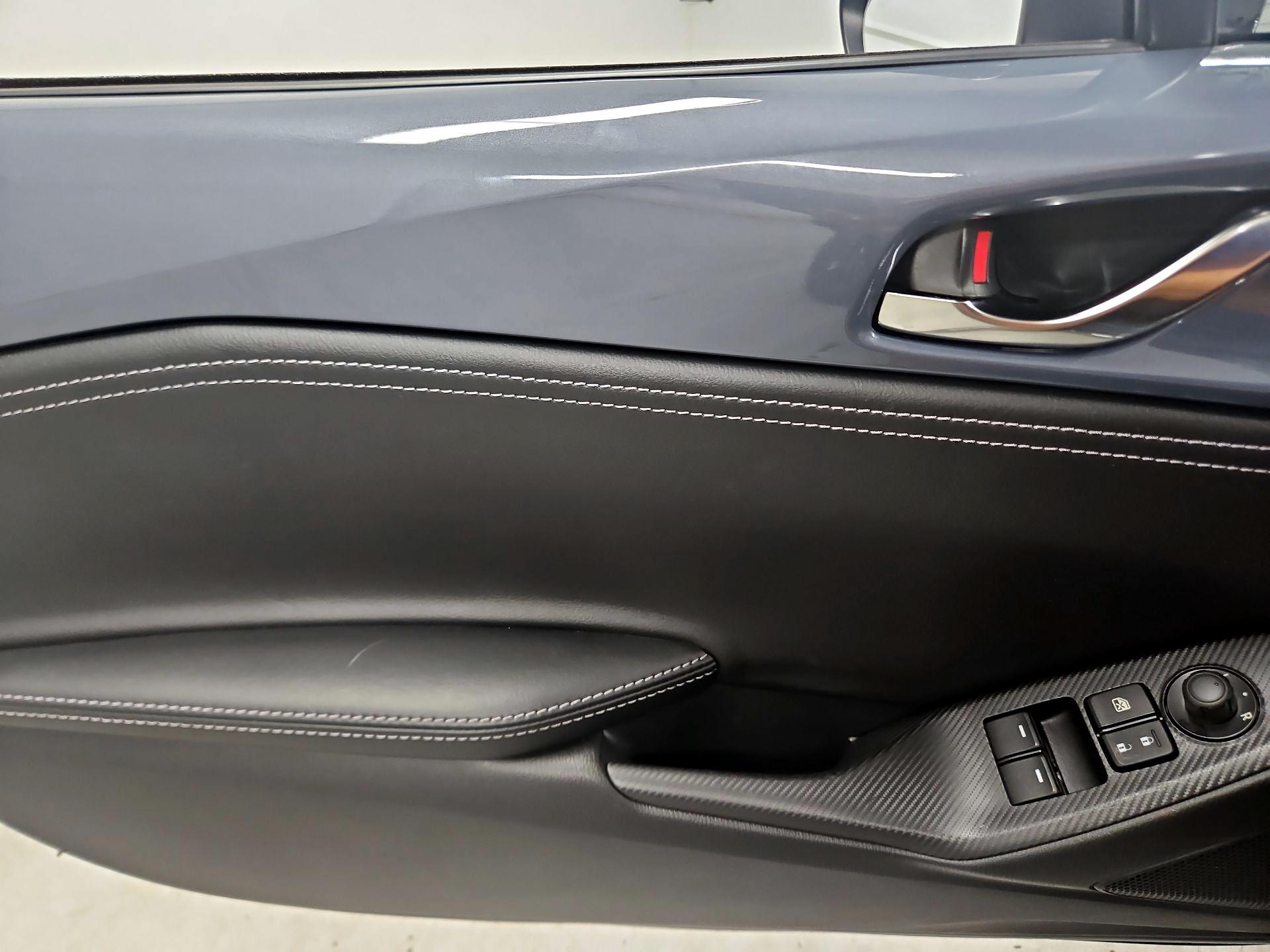 Thumbnail: 2021 Mazda MX-5 Miata - 12