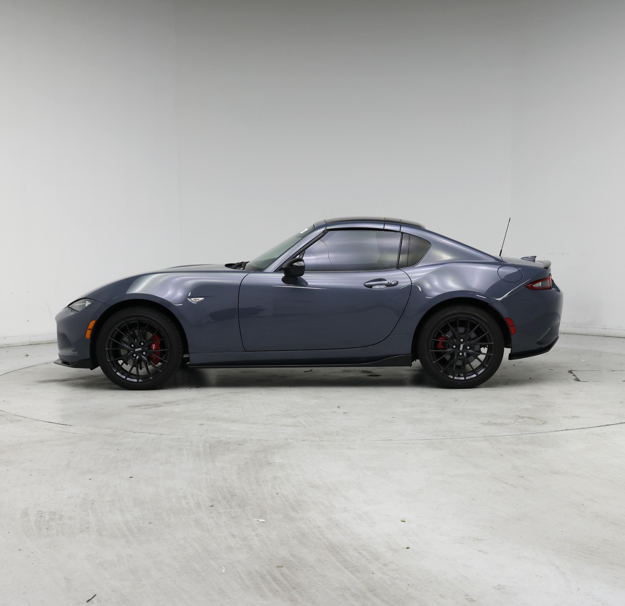 Thumbnail: 2021 Mazda MX-5 Miata - 3