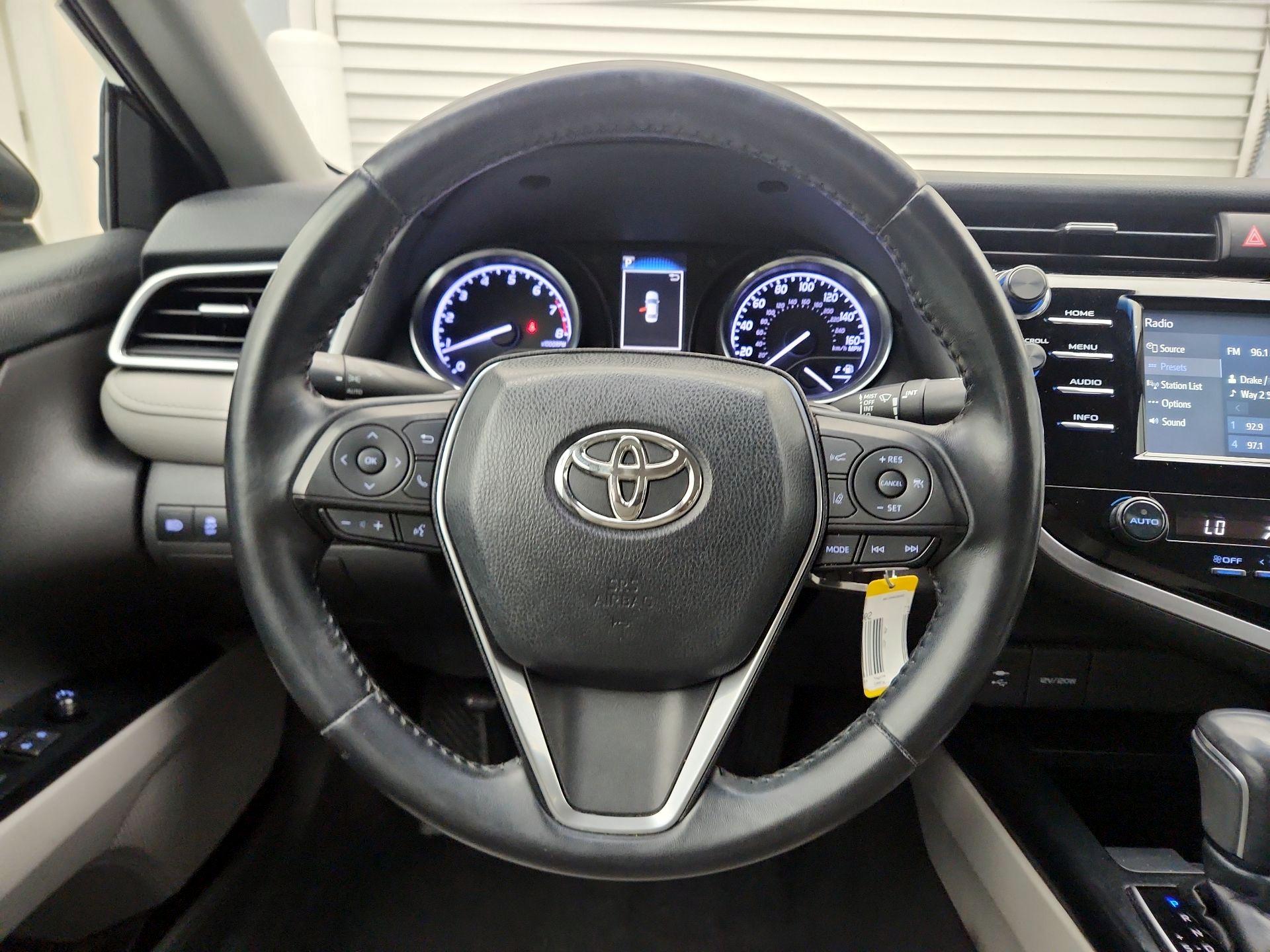 Thumbnail: 2018 Toyota Camry - 10