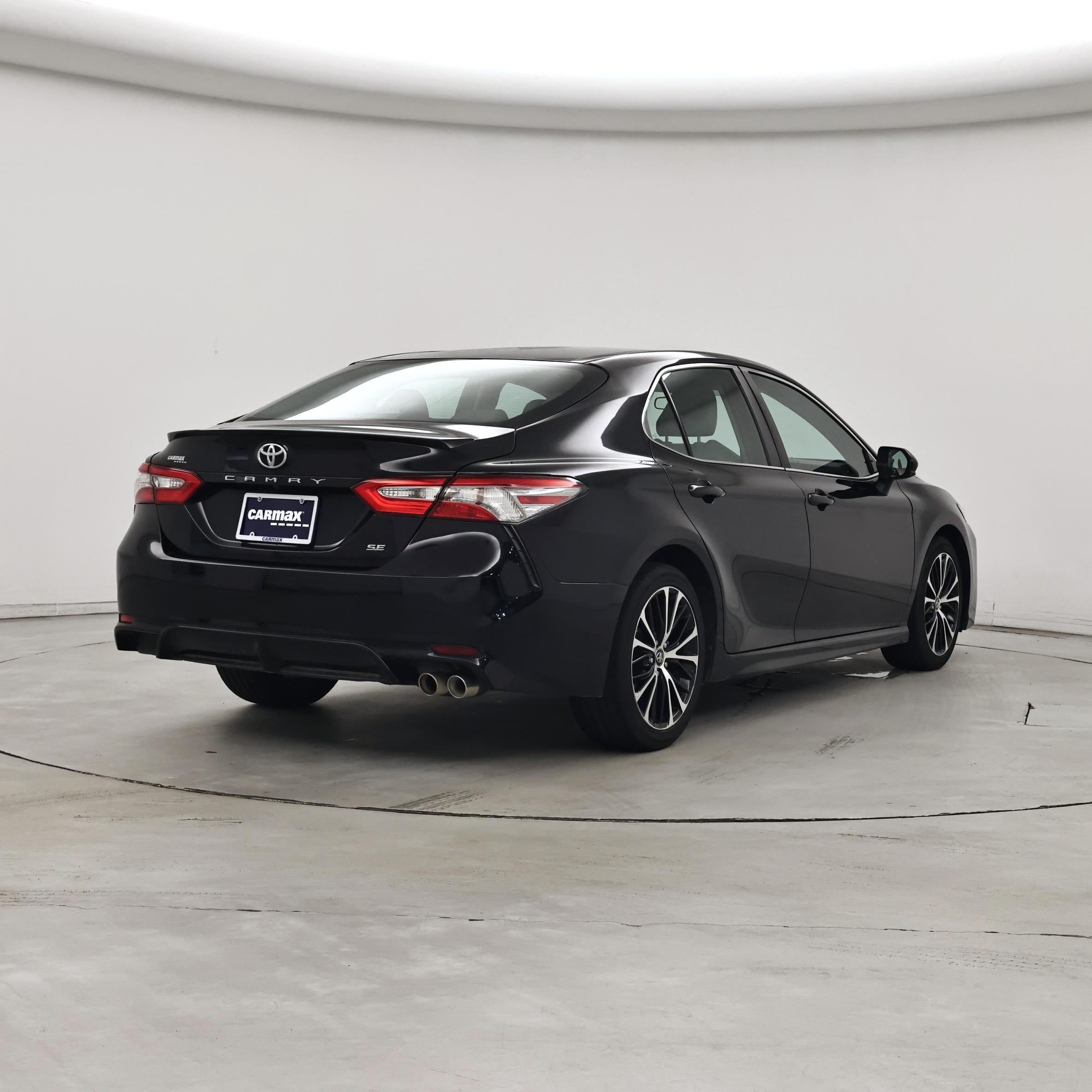 Thumbnail: 2018 Toyota Camry - 8