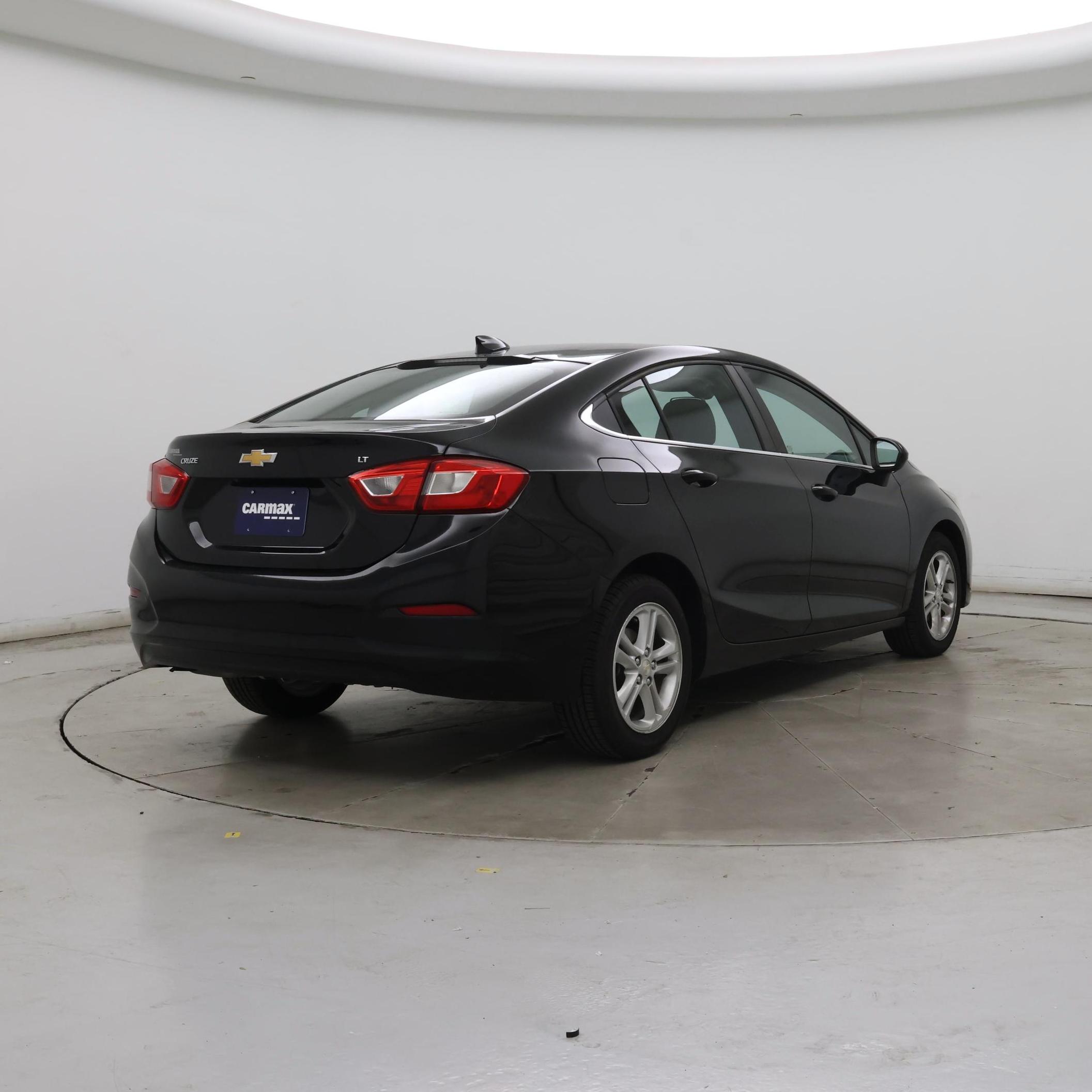 Thumbnail: 2018 Chevrolet Cruze - 8