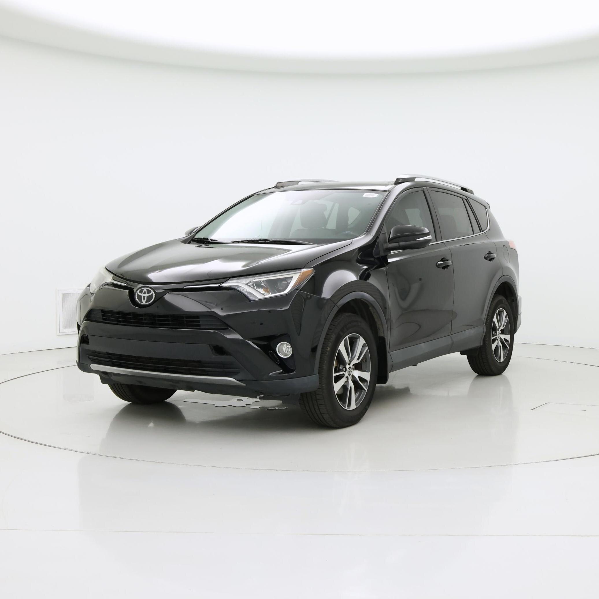 Thumbnail: 2018 Toyota RAV4 - 4