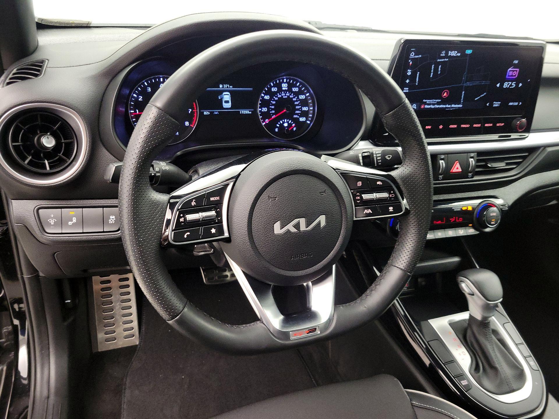 Thumbnail: 2023 Kia Forte - 10