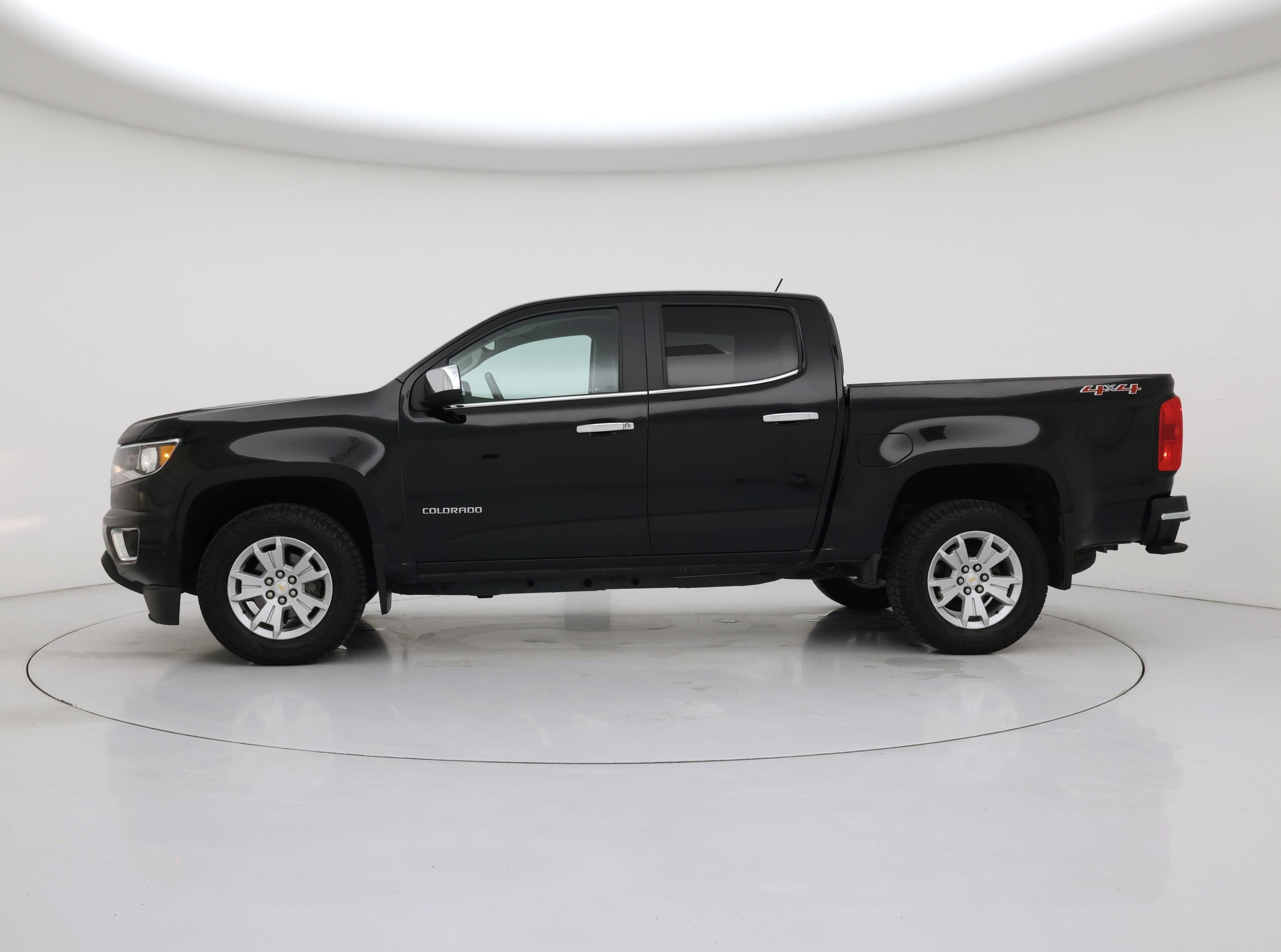 Thumbnail: 2016 Chevrolet Colorado - 3