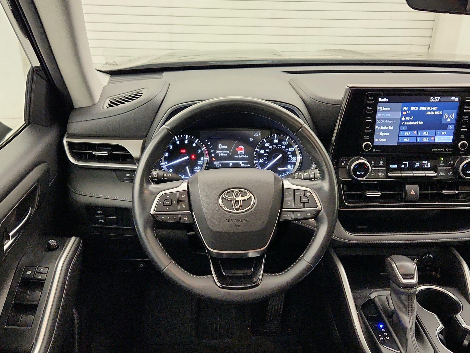 Thumbnail: 2021 Toyota Highlander - 10