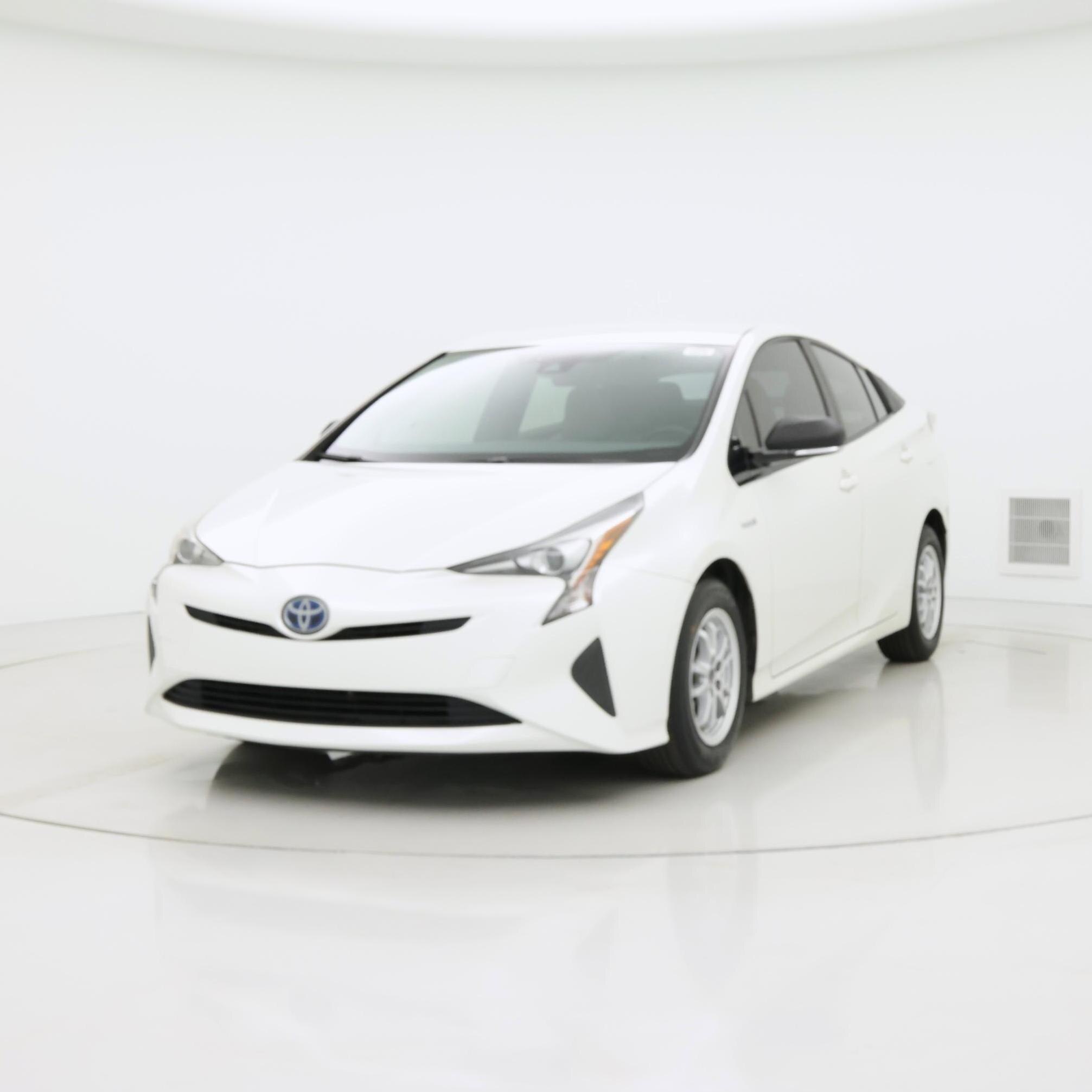 Thumbnail: 2017 Toyota Prius - 4
