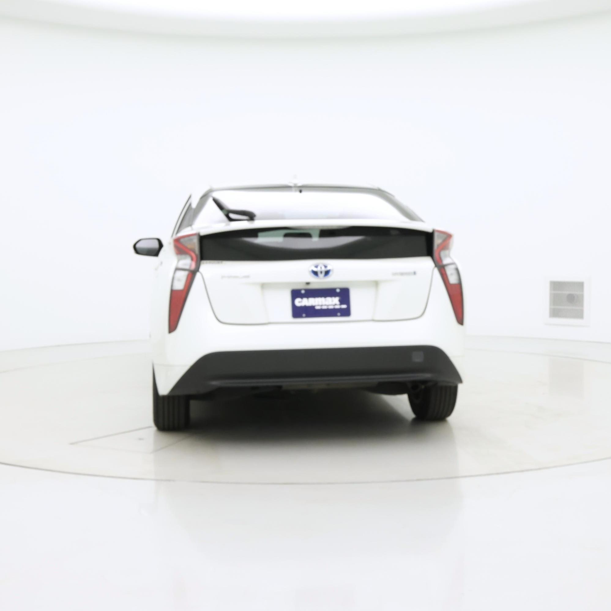 Thumbnail: 2017 Toyota Prius - 6