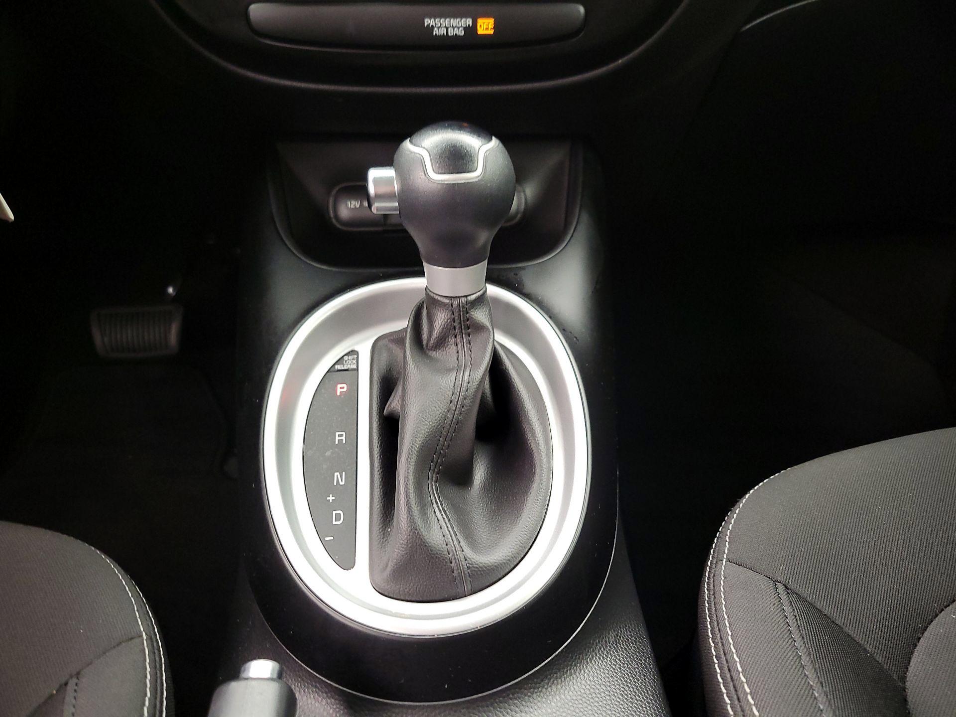 Thumbnail: 2018 Kia Soul - 16