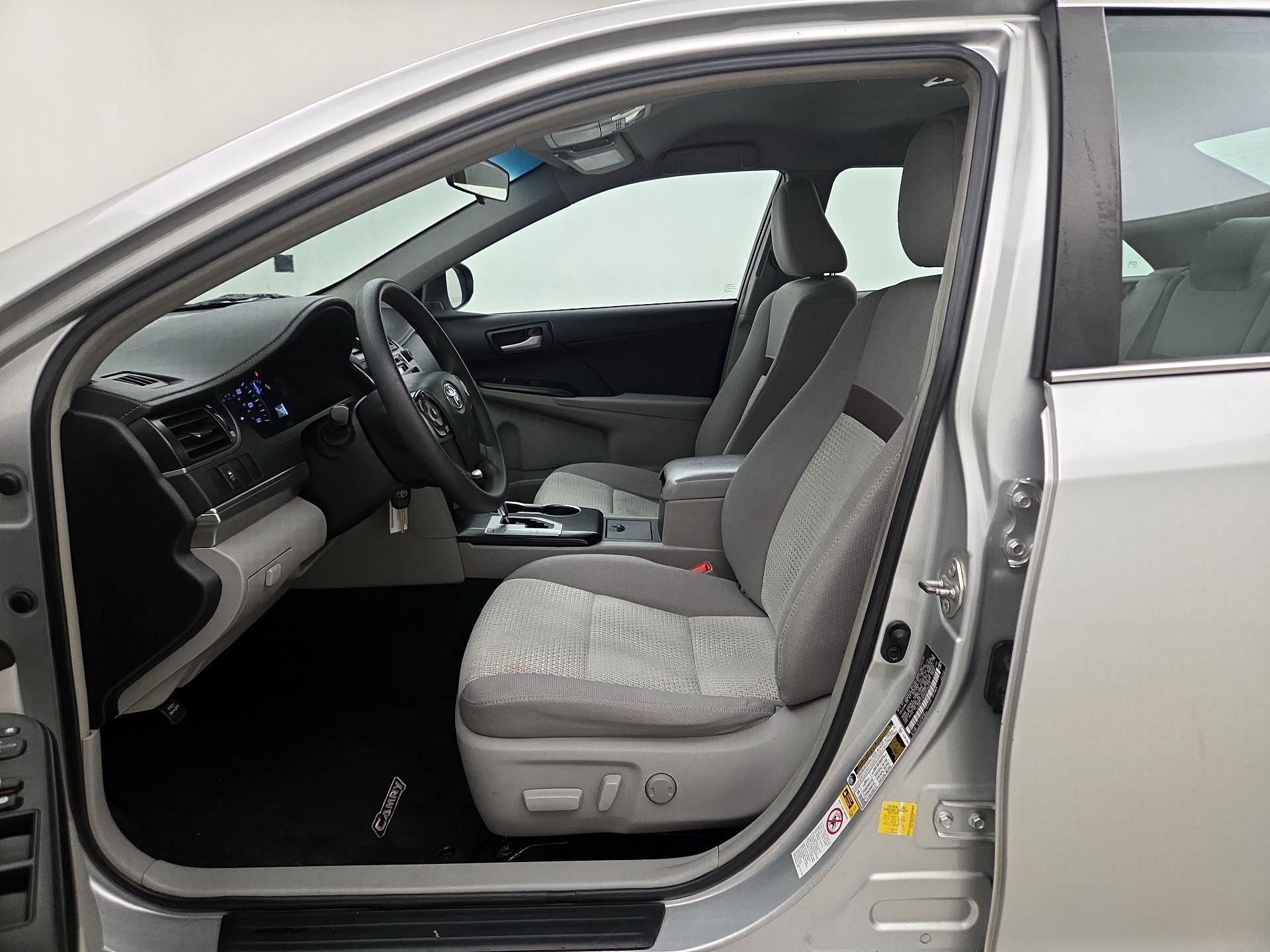 Thumbnail: 2014 Toyota Camry - 11