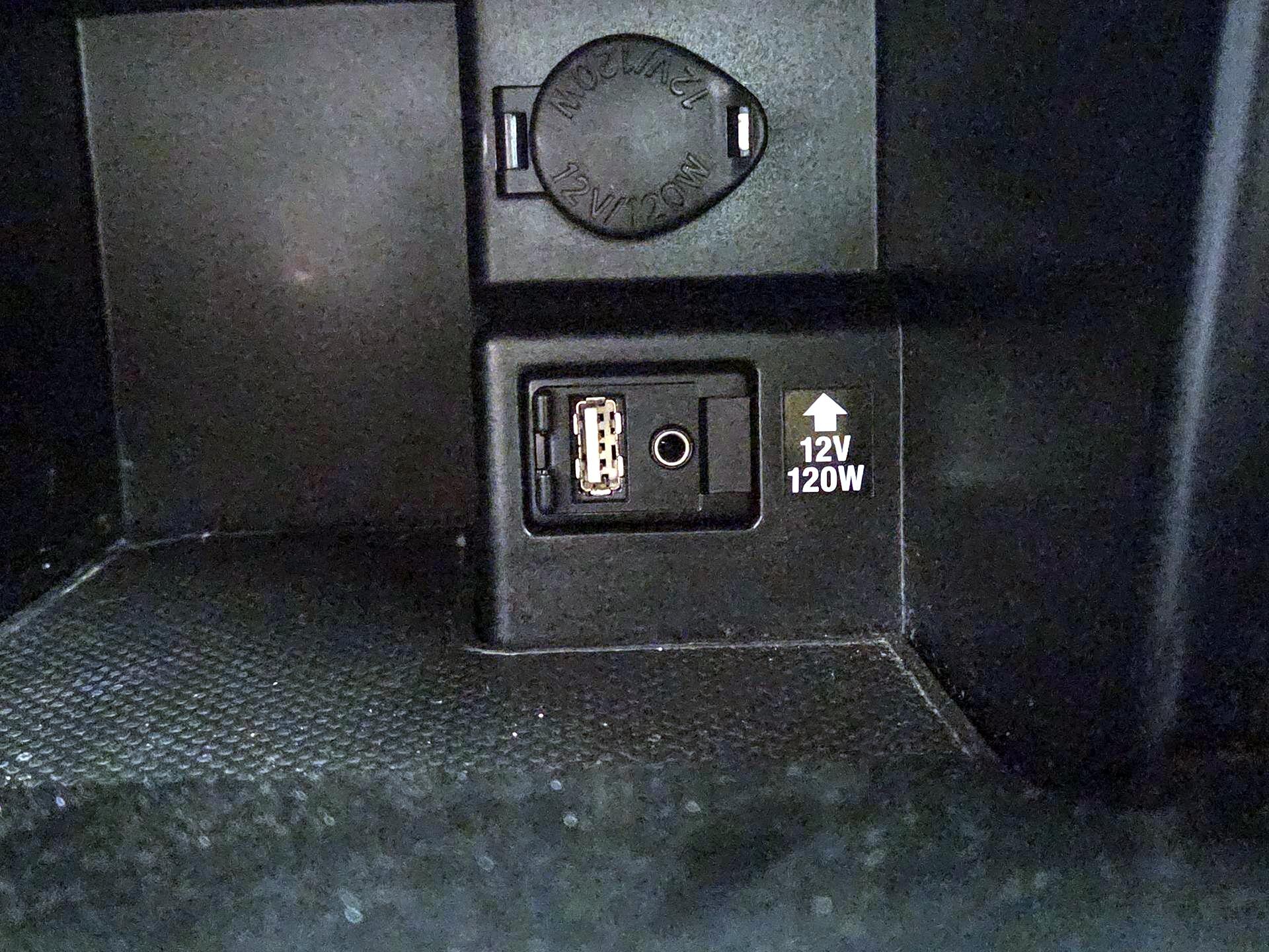 Thumbnail: 2014 Toyota Camry - 18