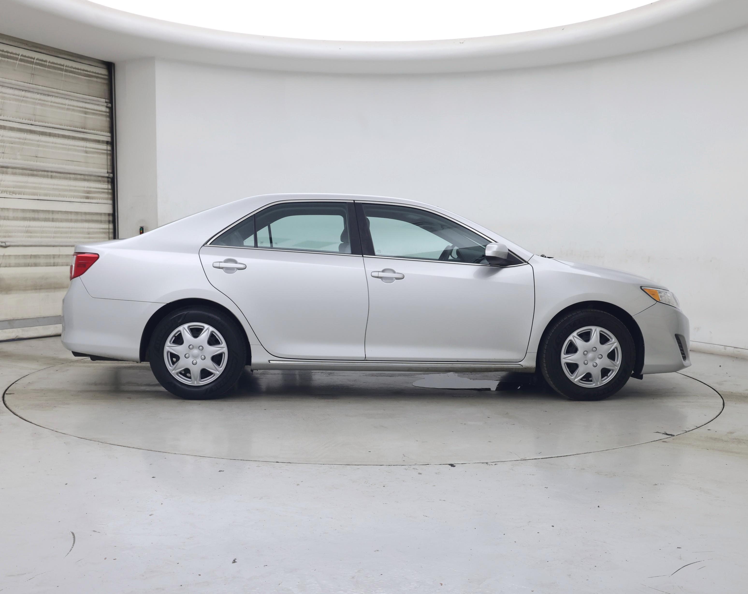 Thumbnail: 2014 Toyota Camry - 7