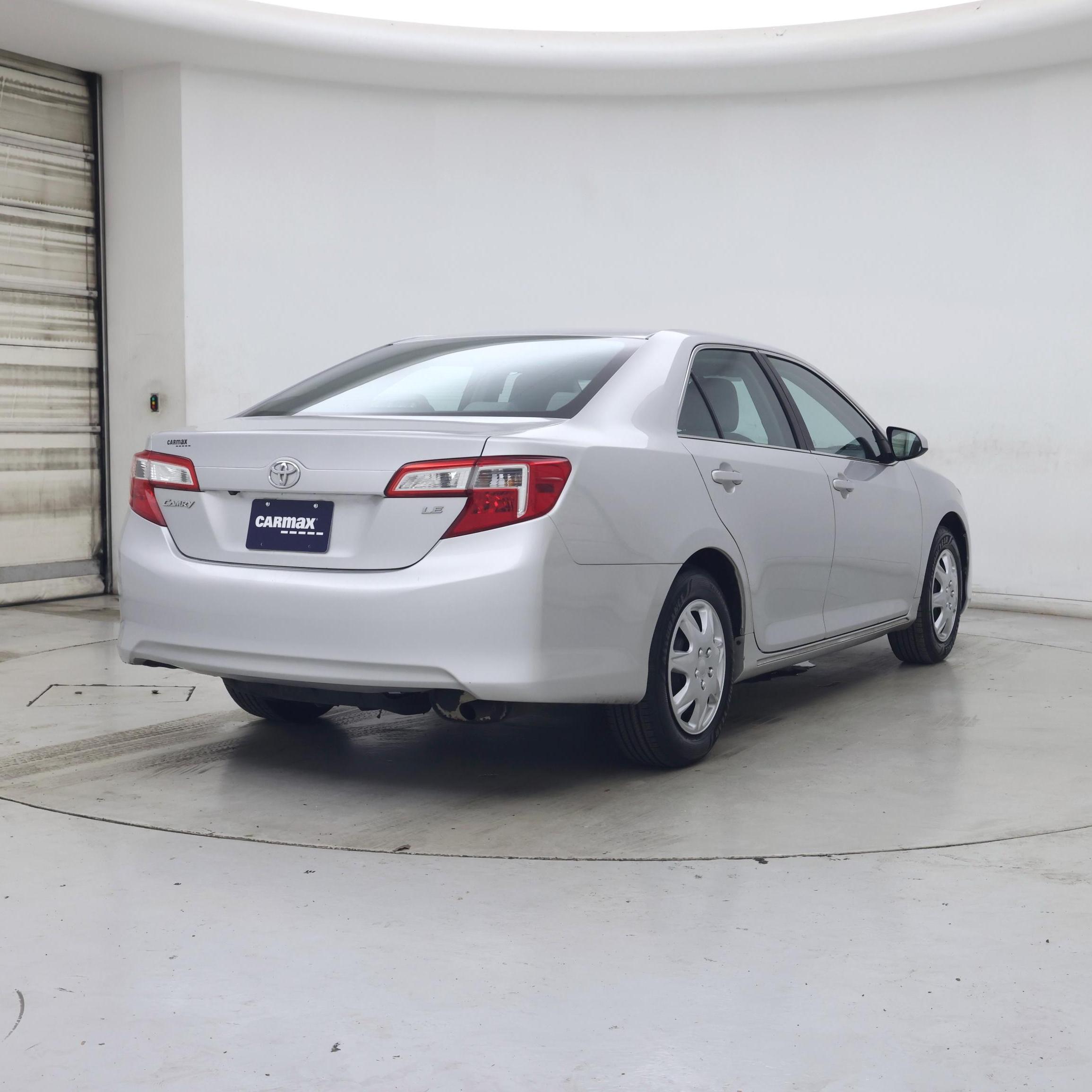 Thumbnail: 2014 Toyota Camry - 8