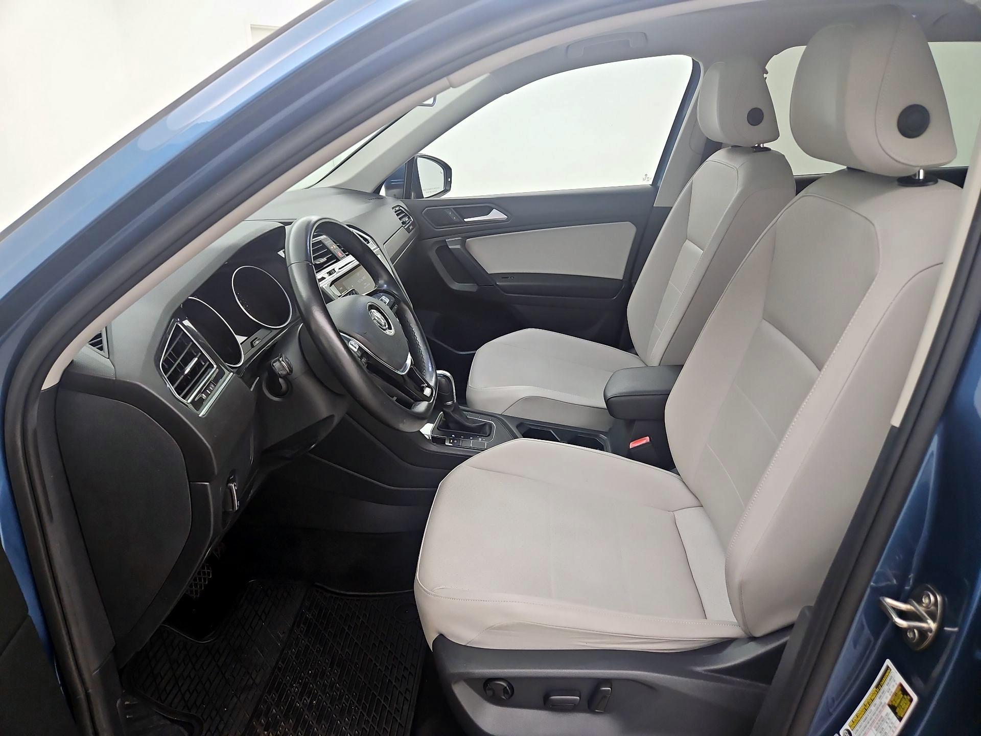Thumbnail: 2019 Volkswagen Tiguan - 11