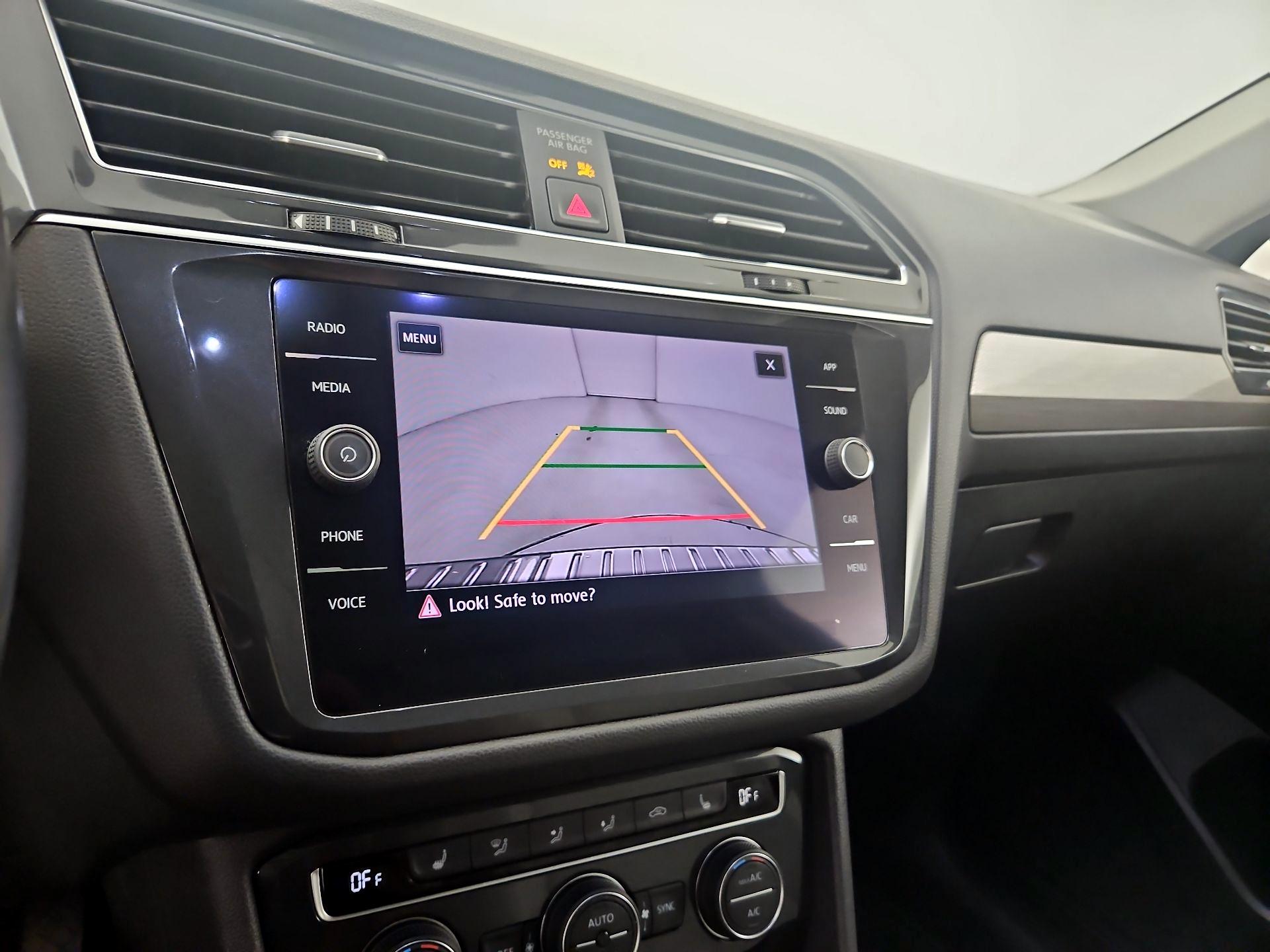 Thumbnail: 2019 Volkswagen Tiguan - 14