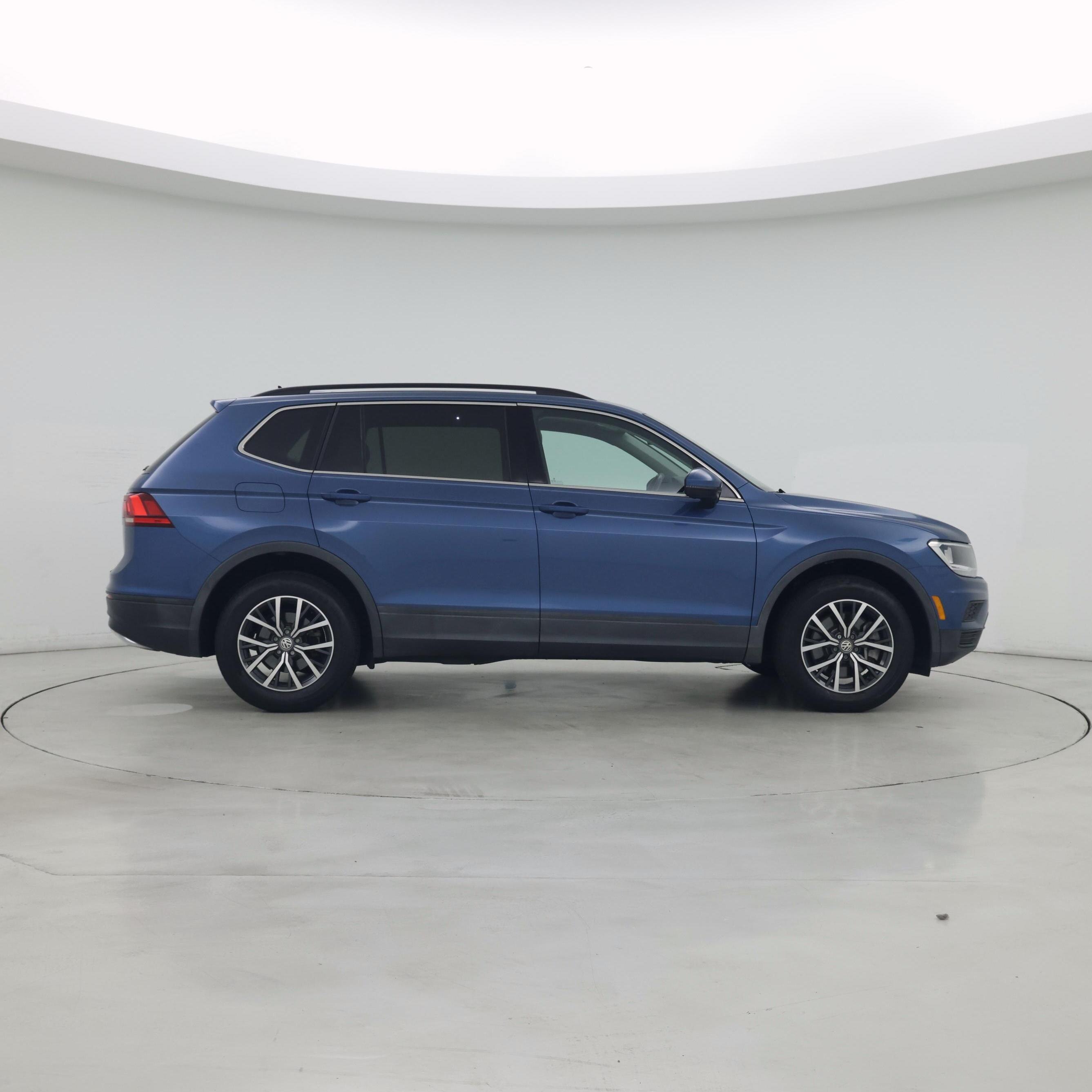 Thumbnail: 2019 Volkswagen Tiguan - 7