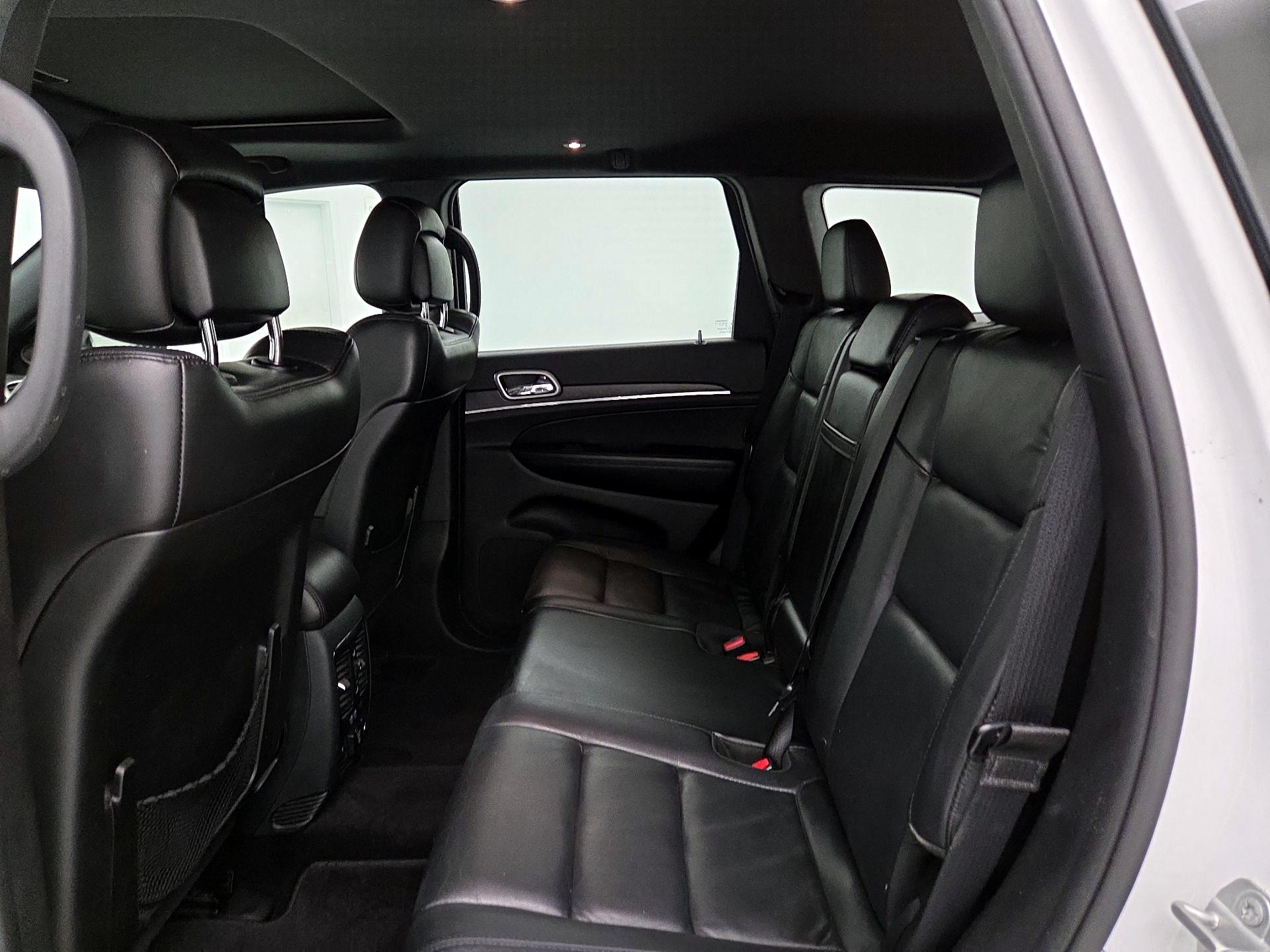 Thumbnail: 2018 Jeep Grand Cherokee - 20