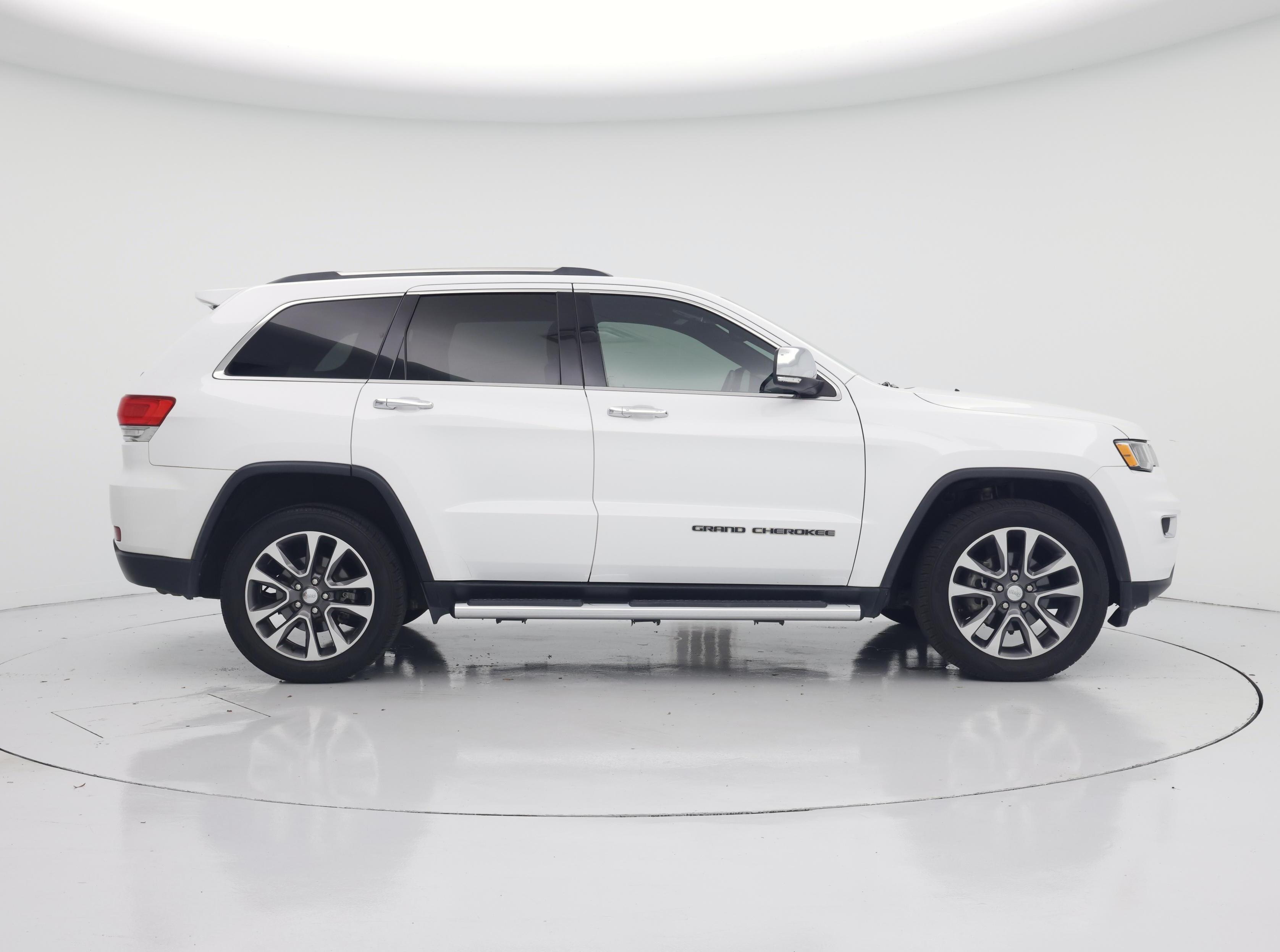 Thumbnail: 2018 Jeep Grand Cherokee - 7