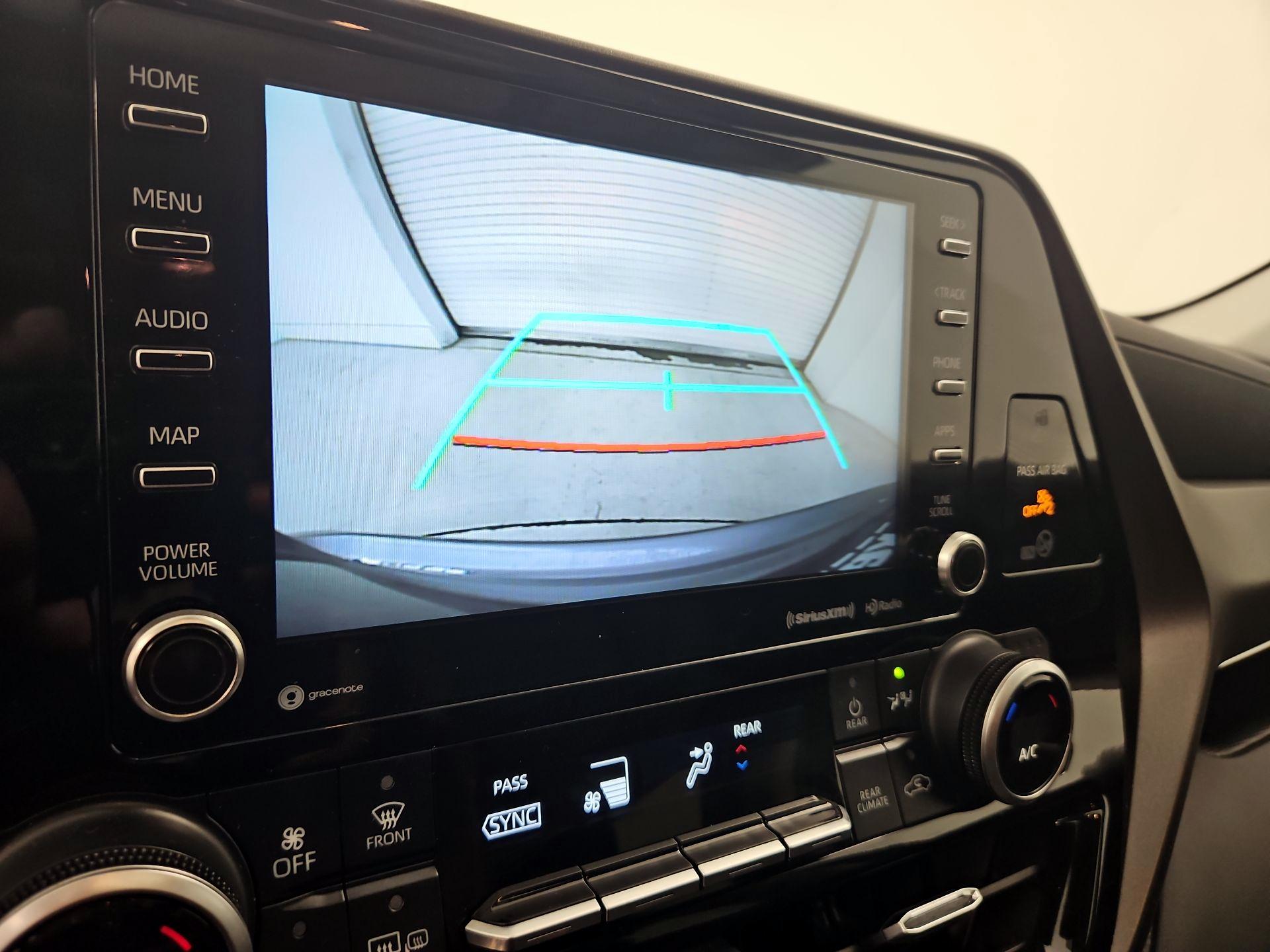 Thumbnail: 2021 Toyota Highlander - 14